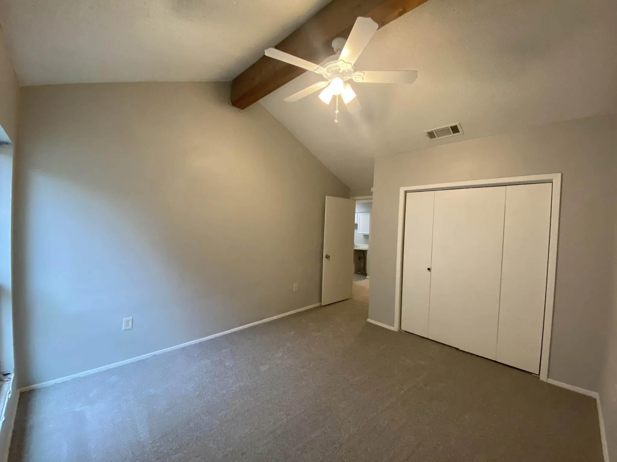 Condominium For Rent in Dallas County , 9696 Walnut Street 1416, Dallas, Texas 75243, 1 Bedroom, 1 Bathroom, Garage spaces, 730 Sqft, built in 1981, Price $799, mls#21323856, Real Estate Agent in Dallas, Homes For Rent in Dallas county, Homes For Rent in Dallas, Realtor in Dallas Texas, Real Estate Brokerage Independent Realty Texas, Luminita Cordes Realtor