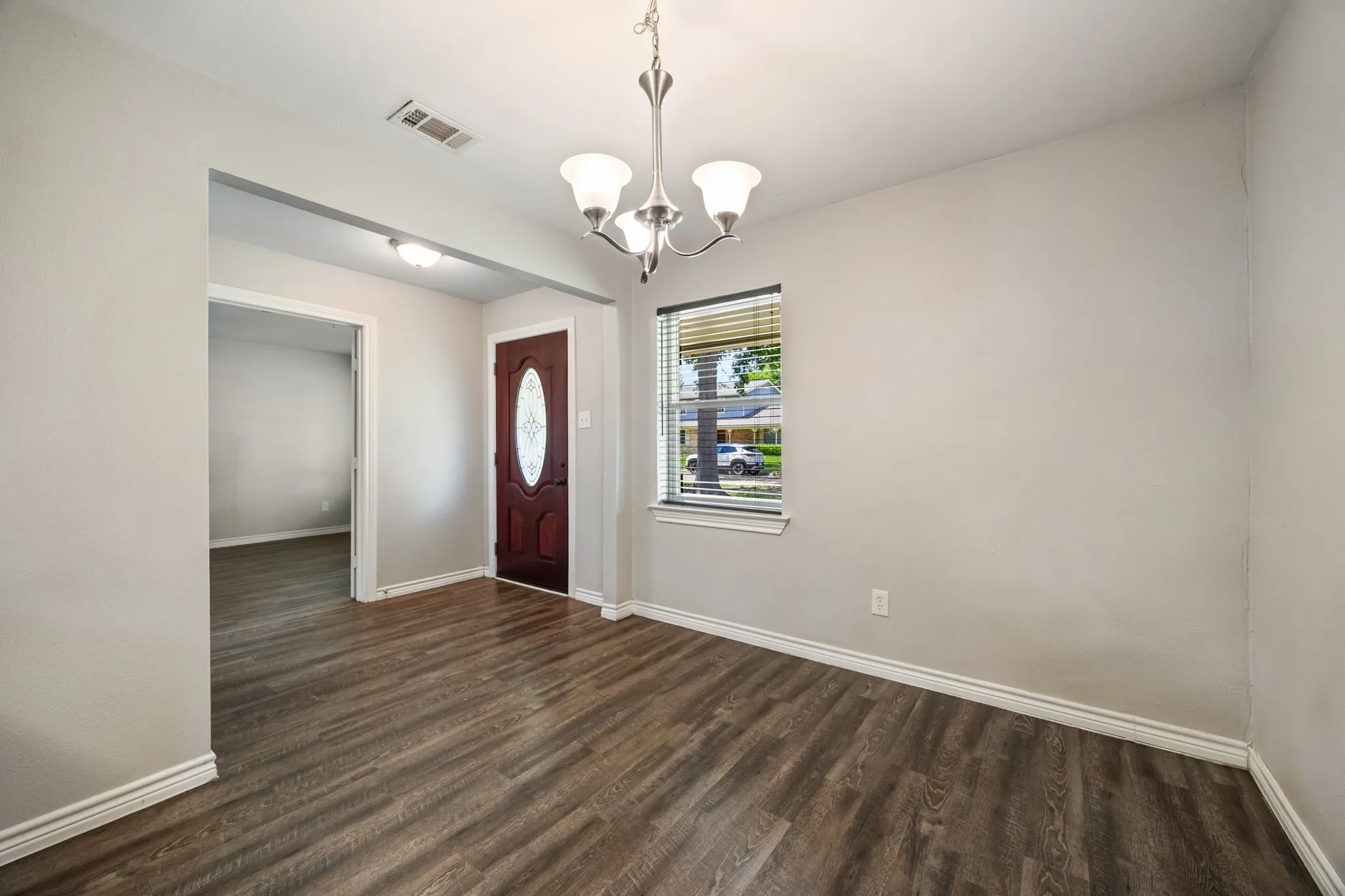 Single Family Residence For Sale in Dallas County , 11218 Buchanan Drive, Dallas, Texas 75228, 4 Bedroom, 3 Bathroom, 2 Garage spaces, 1,938 Sqft, built in 1963, mls#21316979, Real Estate Agent in Dallas, Homes For Sale in Dallas county, Homes For Sale in Dallas, Realtor in Dallas Texas, Real Estate Brokerage Independent Realty Texas, Luminita Cordes Realtor
