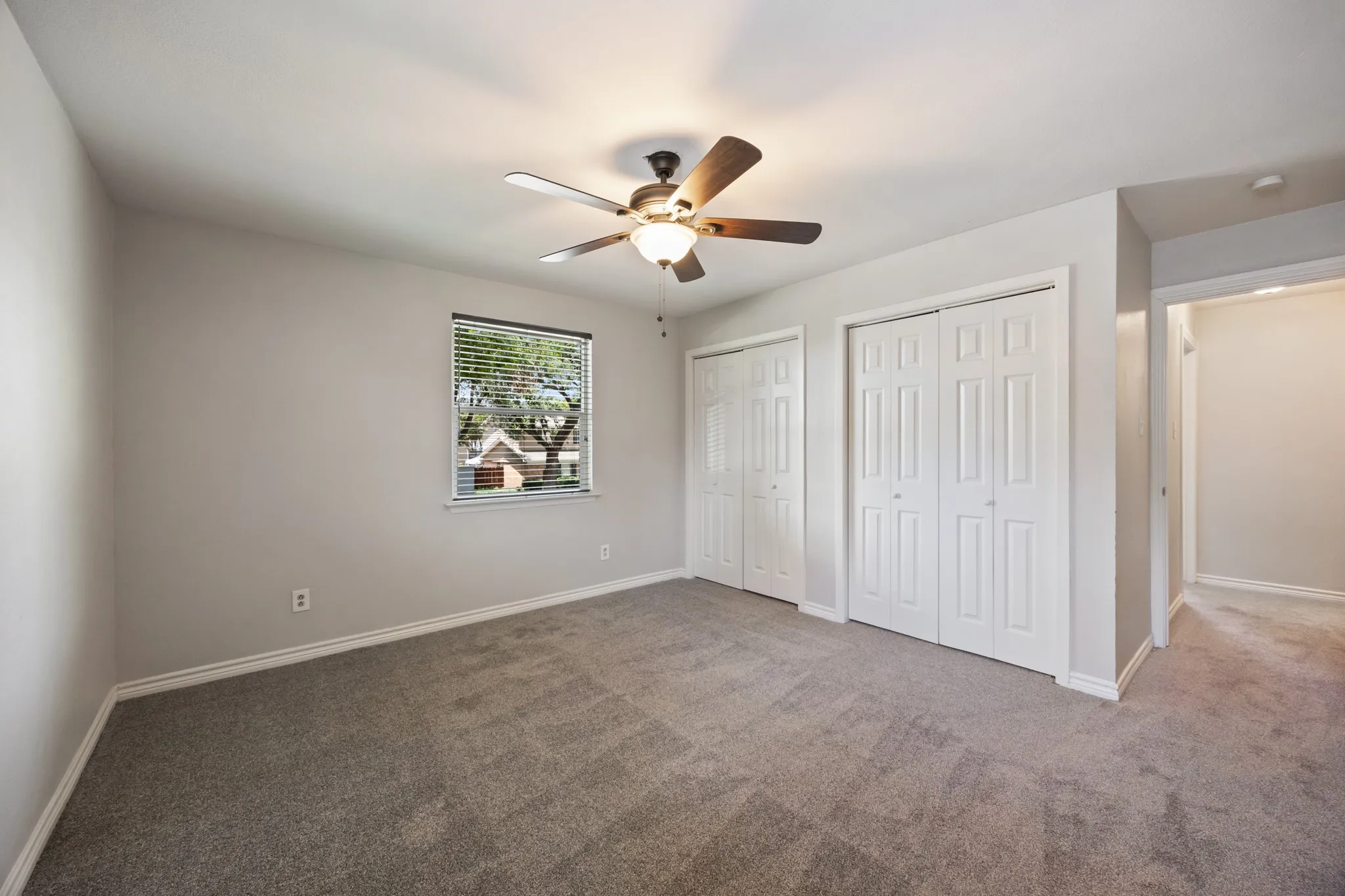Single Family Residence For Sale in Dallas County , 11218 Buchanan Drive, Dallas, Texas 75228, 4 Bedroom, 3 Bathroom, 2 Garage spaces, 1,938 Sqft, built in 1963, mls#21316979, Real Estate Agent in Dallas, Homes For Sale in Dallas county, Homes For Sale in Dallas, Realtor in Dallas Texas, Real Estate Brokerage Independent Realty Texas, Luminita Cordes Realtor