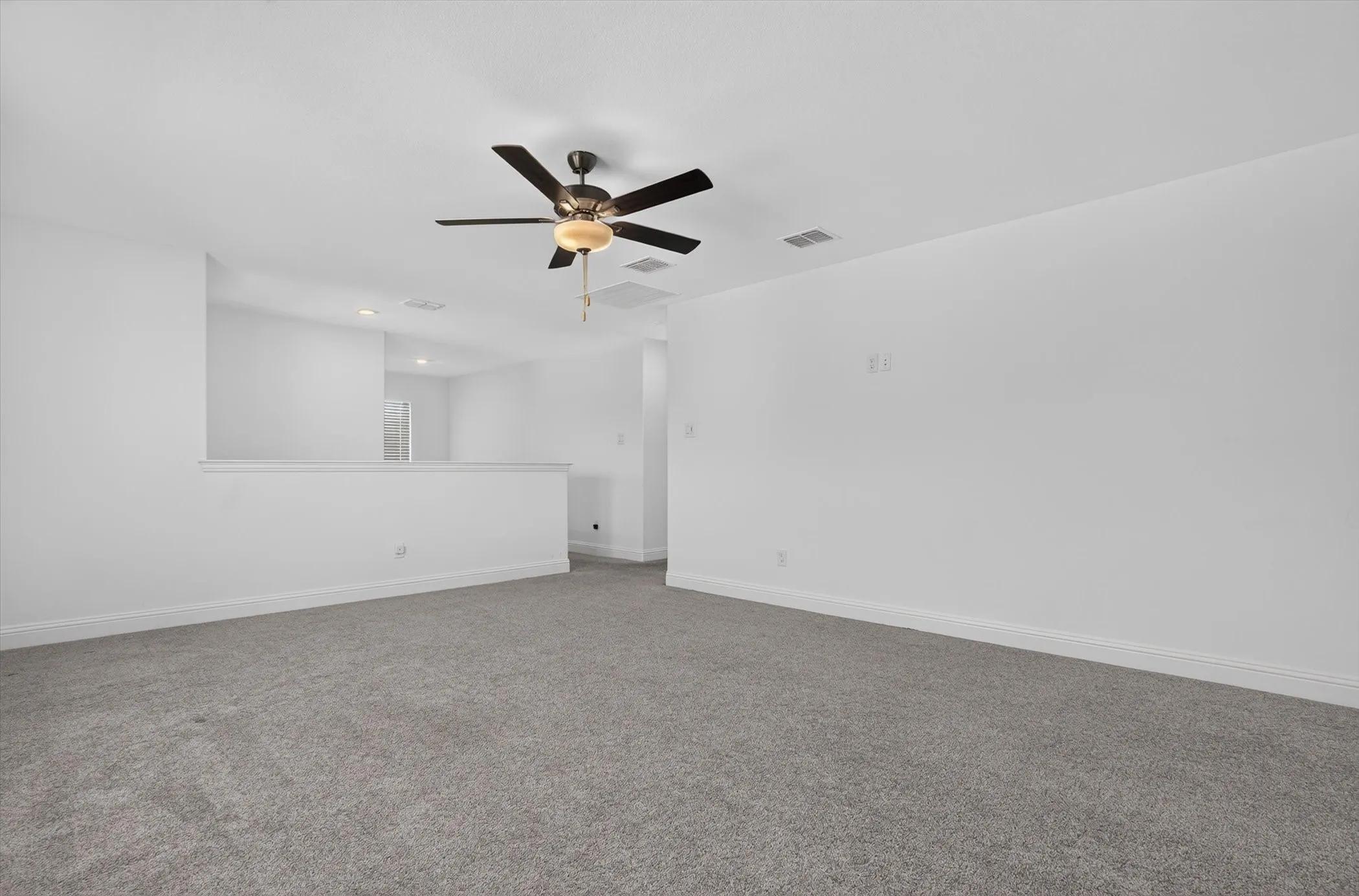 Single Family Residence For Sale in Denton County , 1301 Espada Street, Fort Worth, Texas 76052, 5 Bedroom, 3 Bathroom, 2 Garage spaces, 2,870 Sqft, built in 2024, mls#21326651, Real Estate Agent in Fort Worth, Homes For Sale in Denton county, Homes For Sale in Fort Worth, Realtor in Fort Worth Texas, Real Estate Brokerage Independent Realty Texas, Luminita Cordes Realtor