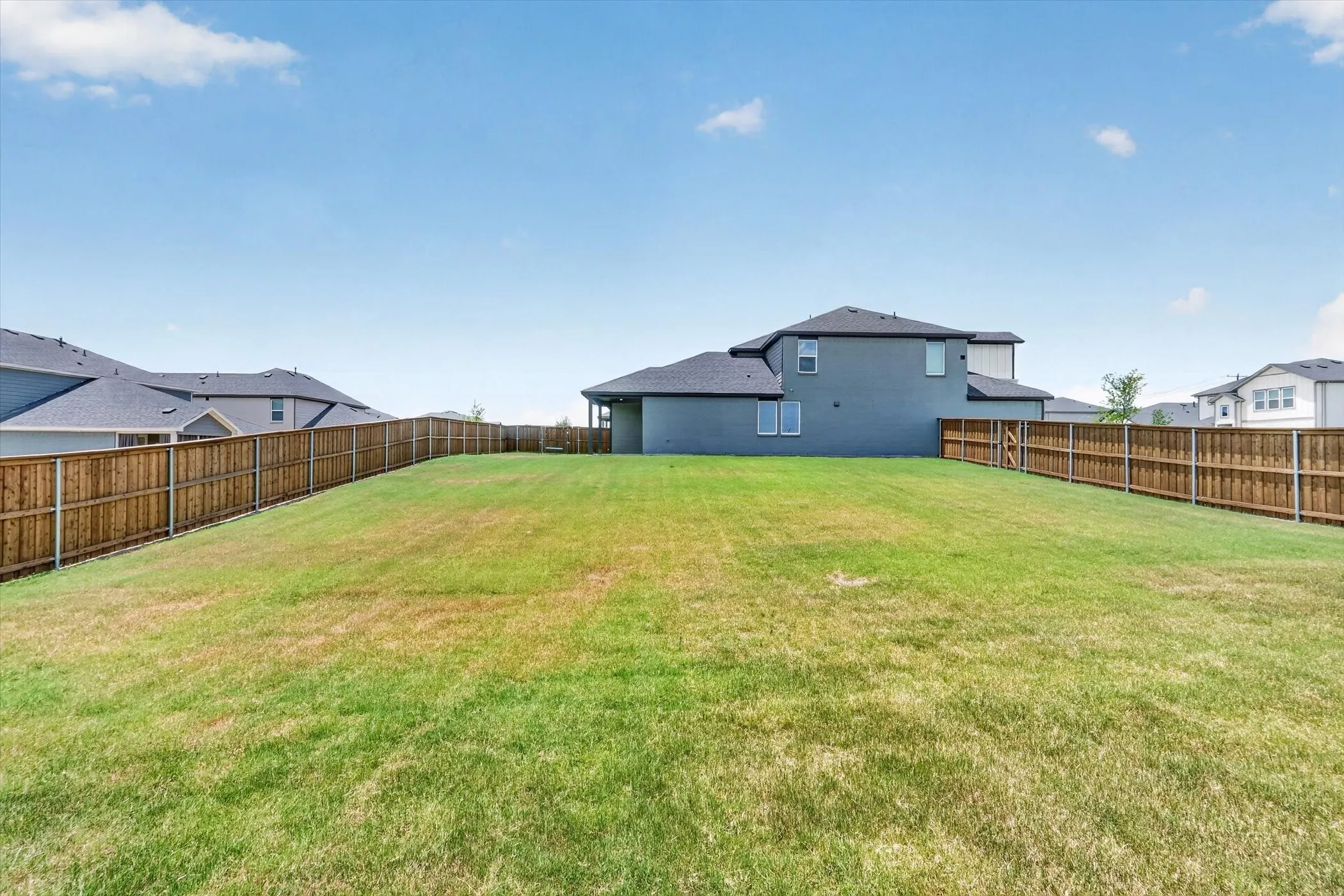Single Family Residence For Sale in Denton County , 1301 Espada Street, Fort Worth, Texas 76052, 5 Bedroom, 3 Bathroom, 2 Garage spaces, 2,870 Sqft, built in 2024, mls#21326651, Real Estate Agent in Fort Worth, Homes For Sale in Denton county, Homes For Sale in Fort Worth, Realtor in Fort Worth Texas, Real Estate Brokerage Independent Realty Texas, Luminita Cordes Realtor