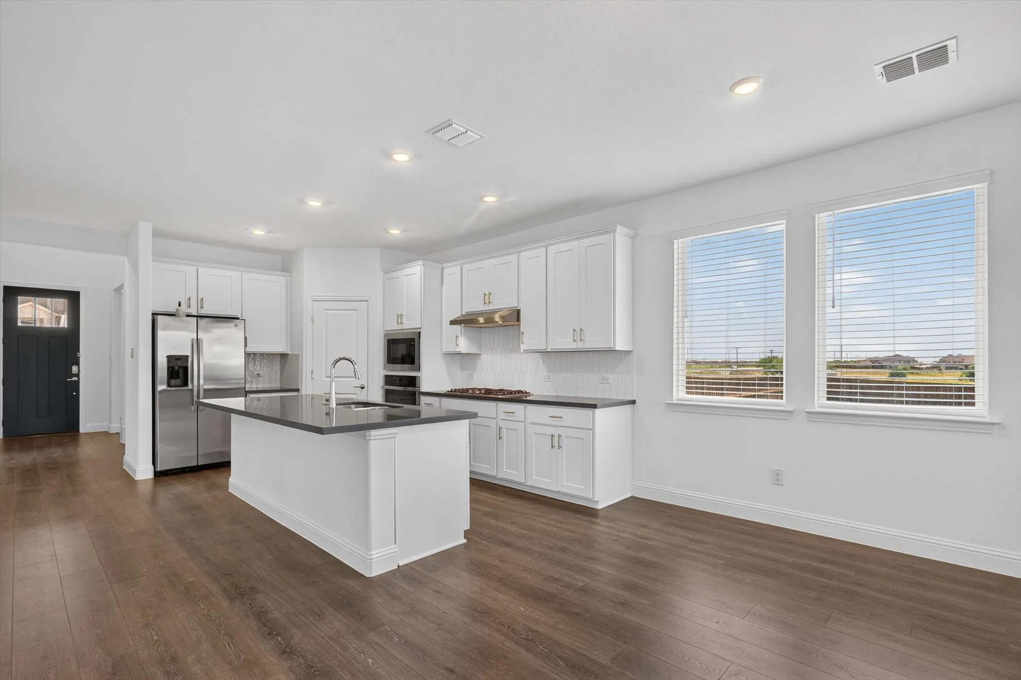 Single Family Residence For Sale in Denton County , 1301 Espada Street, Fort Worth, Texas 76052, 5 Bedroom, 3 Bathroom, 2 Garage spaces, 2,870 Sqft, built in 2024, mls#21326651, Real Estate Agent in Fort Worth, Homes For Sale in Denton county, Homes For Sale in Fort Worth, Realtor in Fort Worth Texas, Real Estate Brokerage Independent Realty Texas, Luminita Cordes Realtor