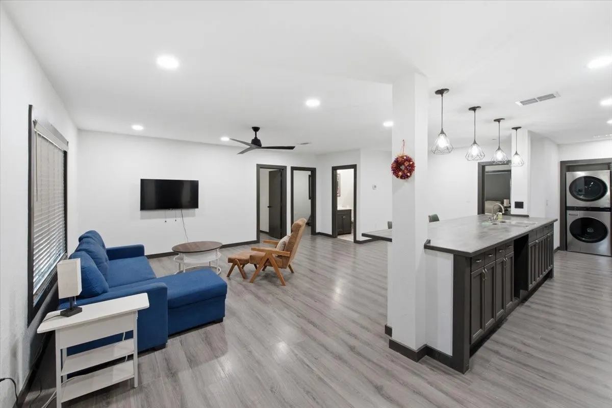 Single Family Residence For Sale in Hill County , 209 Timberline Drive, Whitney, Texas 76692, 3 Bedroom, 2 Bathroom, Garage spaces, 1,280 Sqft, built in 0, mls#21326116, Real Estate Agent in Whitney, Homes For Sale in Hill county, Homes For Sale in Whitney, Realtor in Whitney Texas, Real Estate Brokerage Independent Realty Texas, Luminita Cordes Realtor
