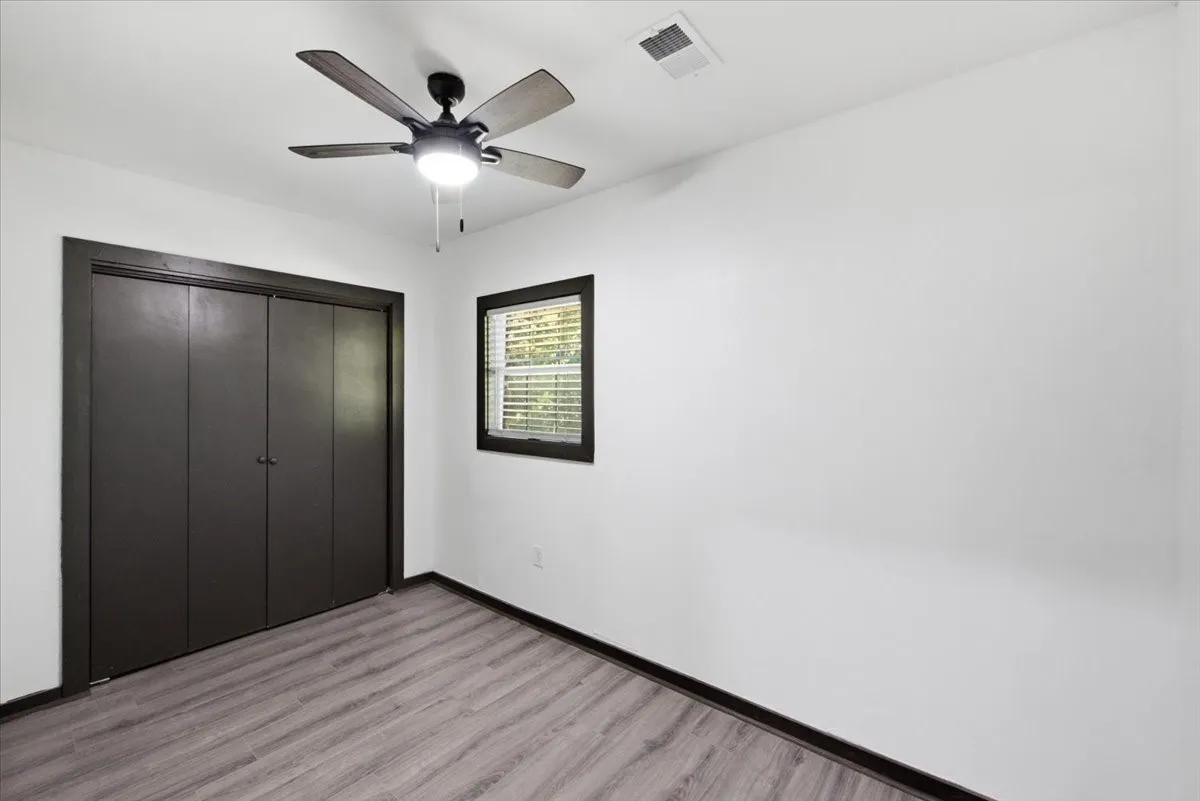 Single Family Residence For Sale in Hill County , 209 Timberline Drive, Whitney, Texas 76692, 3 Bedroom, 2 Bathroom, Garage spaces, 1,280 Sqft, built in 0, mls#21326116, Real Estate Agent in Whitney, Homes For Sale in Hill county, Homes For Sale in Whitney, Realtor in Whitney Texas, Real Estate Brokerage Independent Realty Texas, Luminita Cordes Realtor
