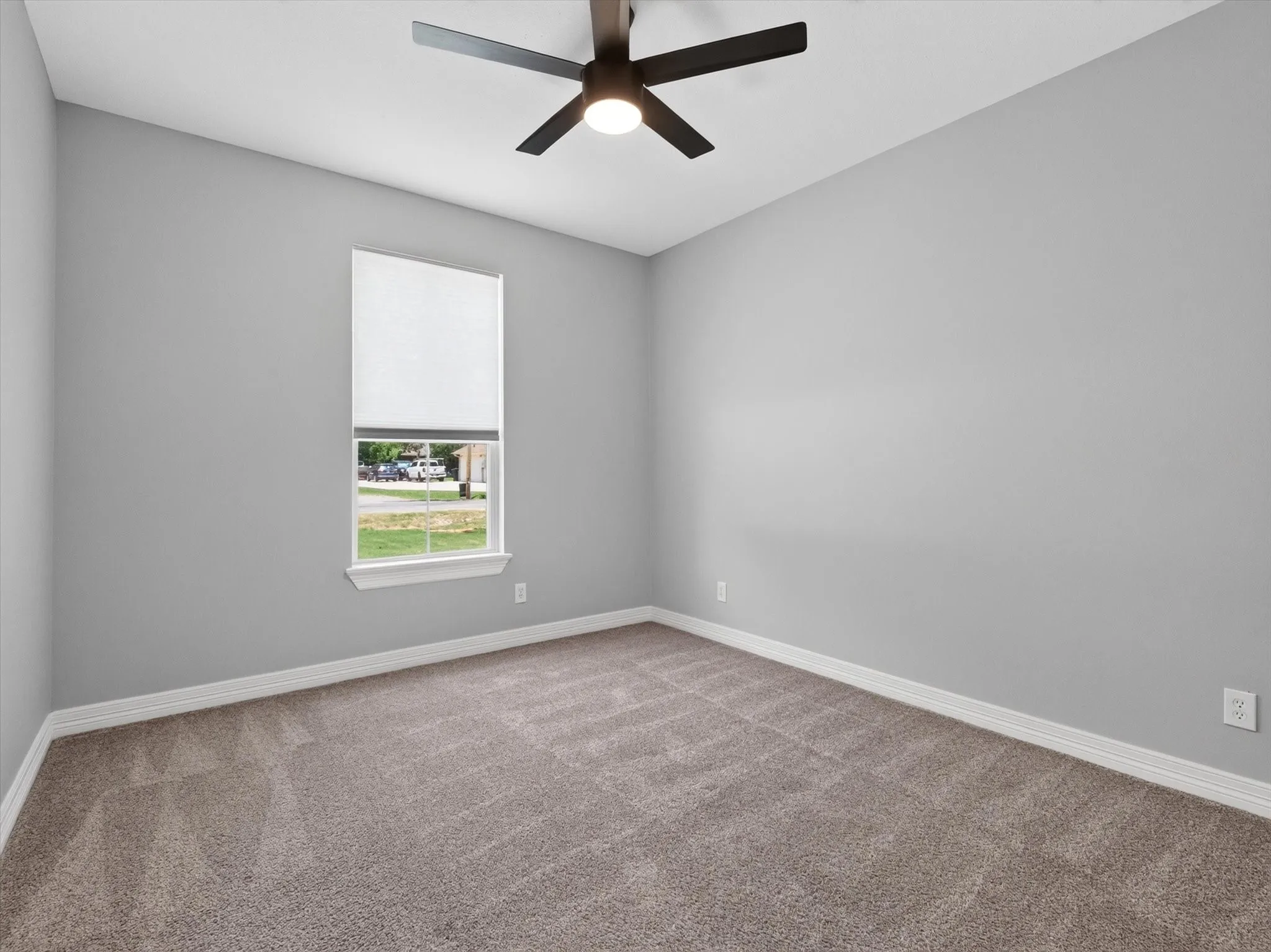 Single Family Residence For Sale in Grayson County , 902 N Main Street, Tioga, Texas 76271, 3 Bedroom, 2 Bathroom, 2 Garage spaces, 2,299 Sqft, built in 2021, mls#21312369, Real Estate Agent in Tioga, Homes For Sale in Grayson county, Homes For Sale in Tioga, Realtor in Tioga Texas, Real Estate Brokerage Independent Realty Texas, Luminita Cordes Realtor