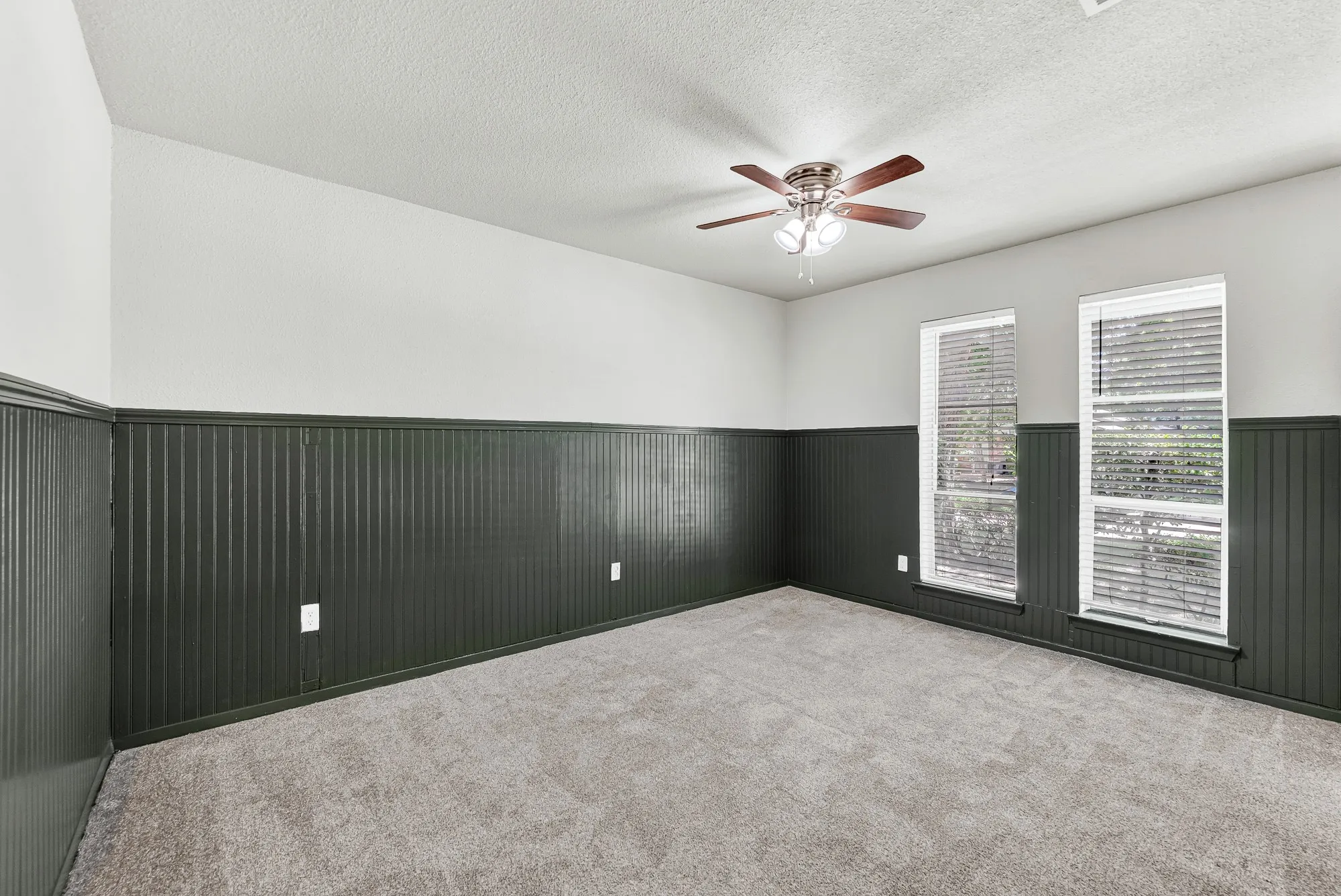 Single Family Residence For Sale in Collin County , 428 Shady Brook Drive, Richardson, Texas 75080, 4 Bedroom, 2 Bathroom, Garage spaces, 2,188 Sqft, built in 1968, mls#21311509, Real Estate Agent in Richardson, Homes For Sale in Collin county, Homes For Sale in Richardson, Realtor in Richardson Texas, Real Estate Brokerage Independent Realty Texas, Luminita Cordes Realtor