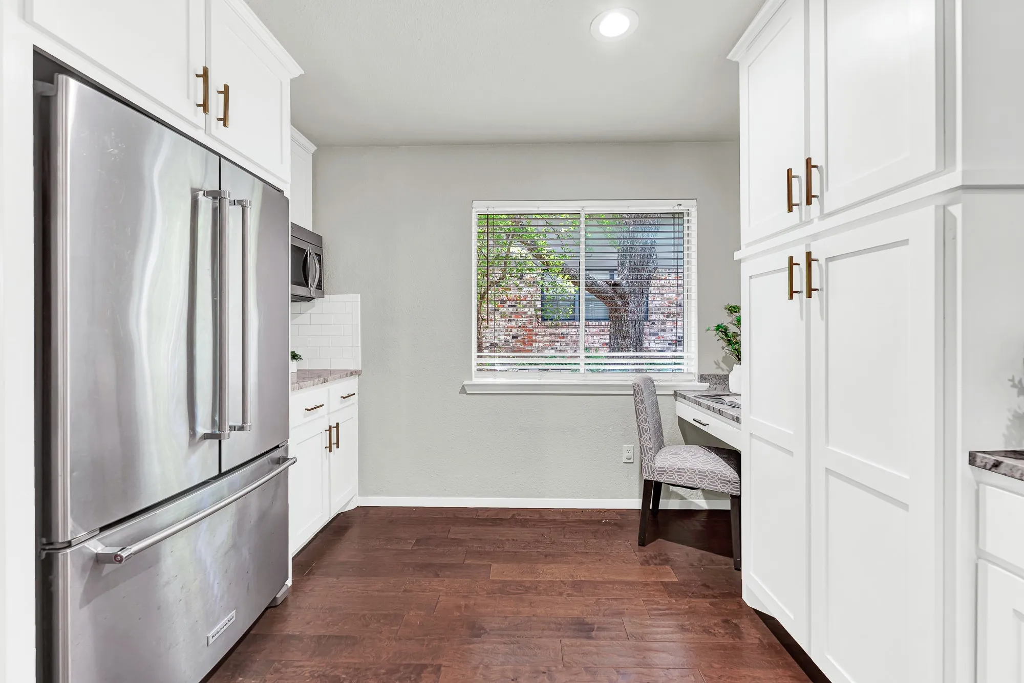 Single Family Residence For Sale in Collin County , 428 Shady Brook Drive, Richardson, Texas 75080, 4 Bedroom, 2 Bathroom, Garage spaces, 2,188 Sqft, built in 1968, mls#21311509, Real Estate Agent in Richardson, Homes For Sale in Collin county, Homes For Sale in Richardson, Realtor in Richardson Texas, Real Estate Brokerage Independent Realty Texas, Luminita Cordes Realtor