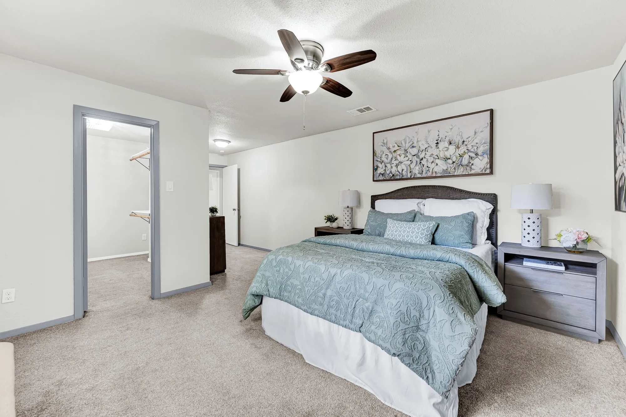 Single Family Residence For Sale in Collin County , 428 Shady Brook Drive, Richardson, Texas 75080, 4 Bedroom, 2 Bathroom, Garage spaces, 2,188 Sqft, built in 1968, mls#21311509, Real Estate Agent in Richardson, Homes For Sale in Collin county, Homes For Sale in Richardson, Realtor in Richardson Texas, Real Estate Brokerage Independent Realty Texas, Luminita Cordes Realtor