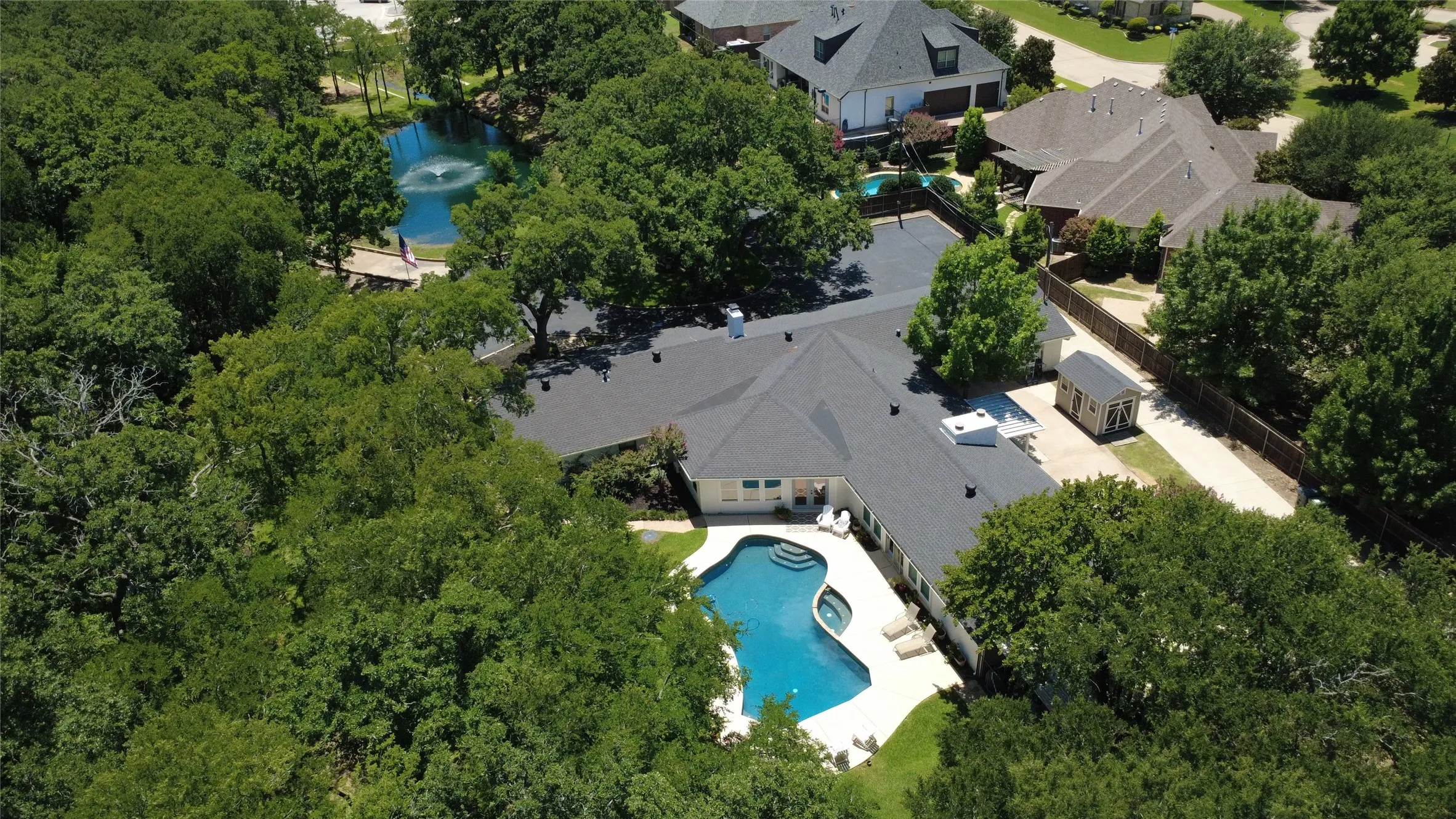 Single Family Residence For Sale in Tarrant County , 3001 Curry Road, Arlington, Texas 76001, 4 Bedroom, 3 Bathroom, 3 Garage spaces, 3,619 Sqft, built in 1961, mls#21326325, Real Estate Agent in Arlington, Homes For Sale in Tarrant county, Homes For Sale in Arlington, Realtor in Arlington Texas, Real Estate Brokerage Independent Realty Texas, Luminita Cordes Realtor