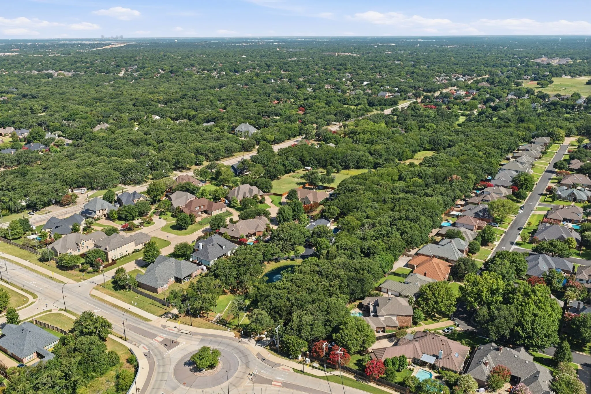 Single Family Residence For Sale in Tarrant County , 3001 Curry Road, Arlington, Texas 76001, 4 Bedroom, 3 Bathroom, 3 Garage spaces, 3,619 Sqft, built in 1961, mls#21326325, Real Estate Agent in Arlington, Homes For Sale in Tarrant county, Homes For Sale in Arlington, Realtor in Arlington Texas, Real Estate Brokerage Independent Realty Texas, Luminita Cordes Realtor