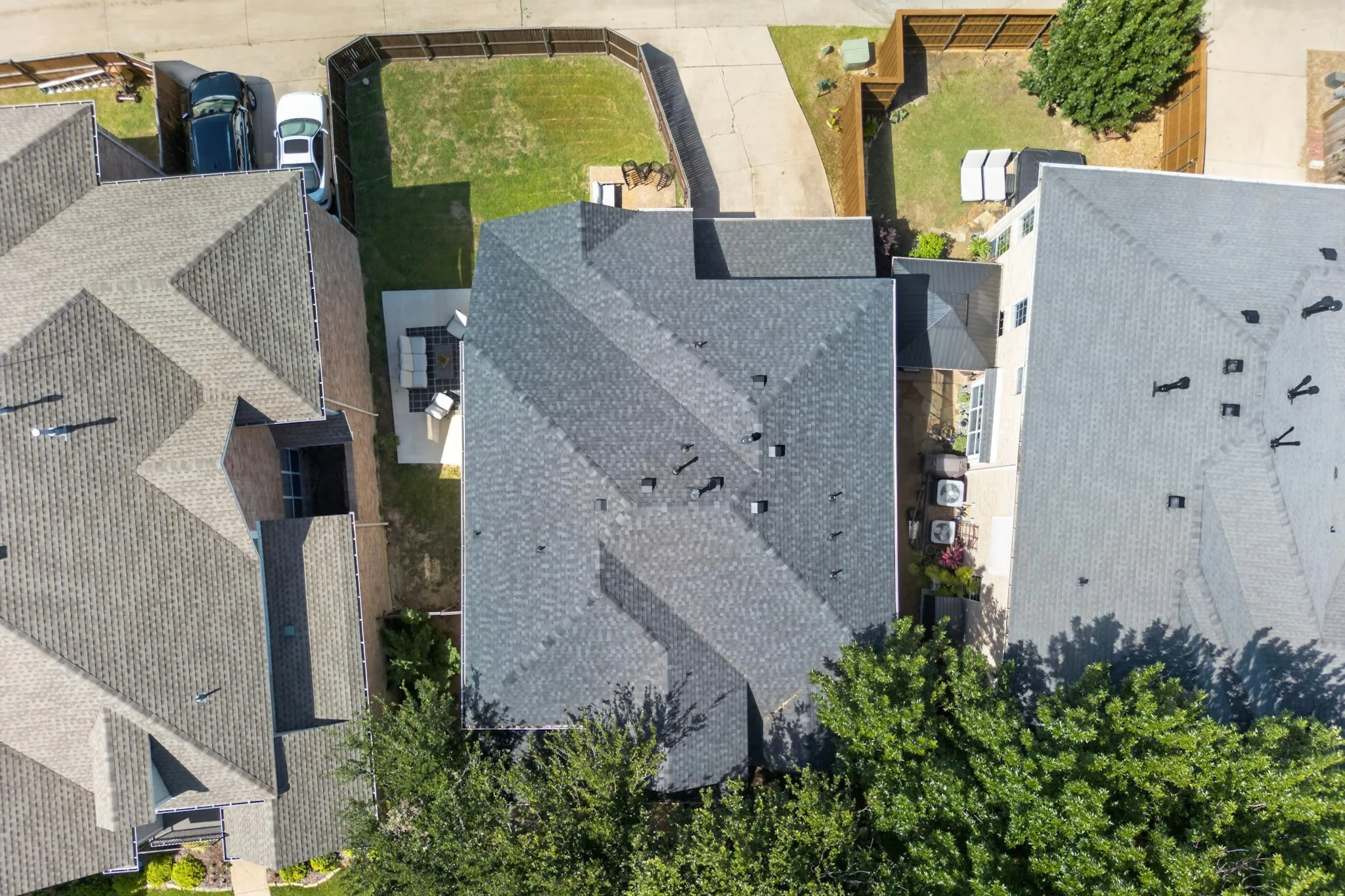Single Family Residence For Sale in Denton County , 2266 Fox Crossing Lane, Frisco, Texas 75036, 4 Bedroom, 4 Bathroom, 2 Garage spaces, 2,774 Sqft, built in 2002, mls#21325358, Real Estate Agent in Frisco, Homes For Sale in Denton county, Homes For Sale in Frisco, Realtor in Frisco Texas, Real Estate Brokerage Independent Realty Texas, Luminita Cordes Realtor