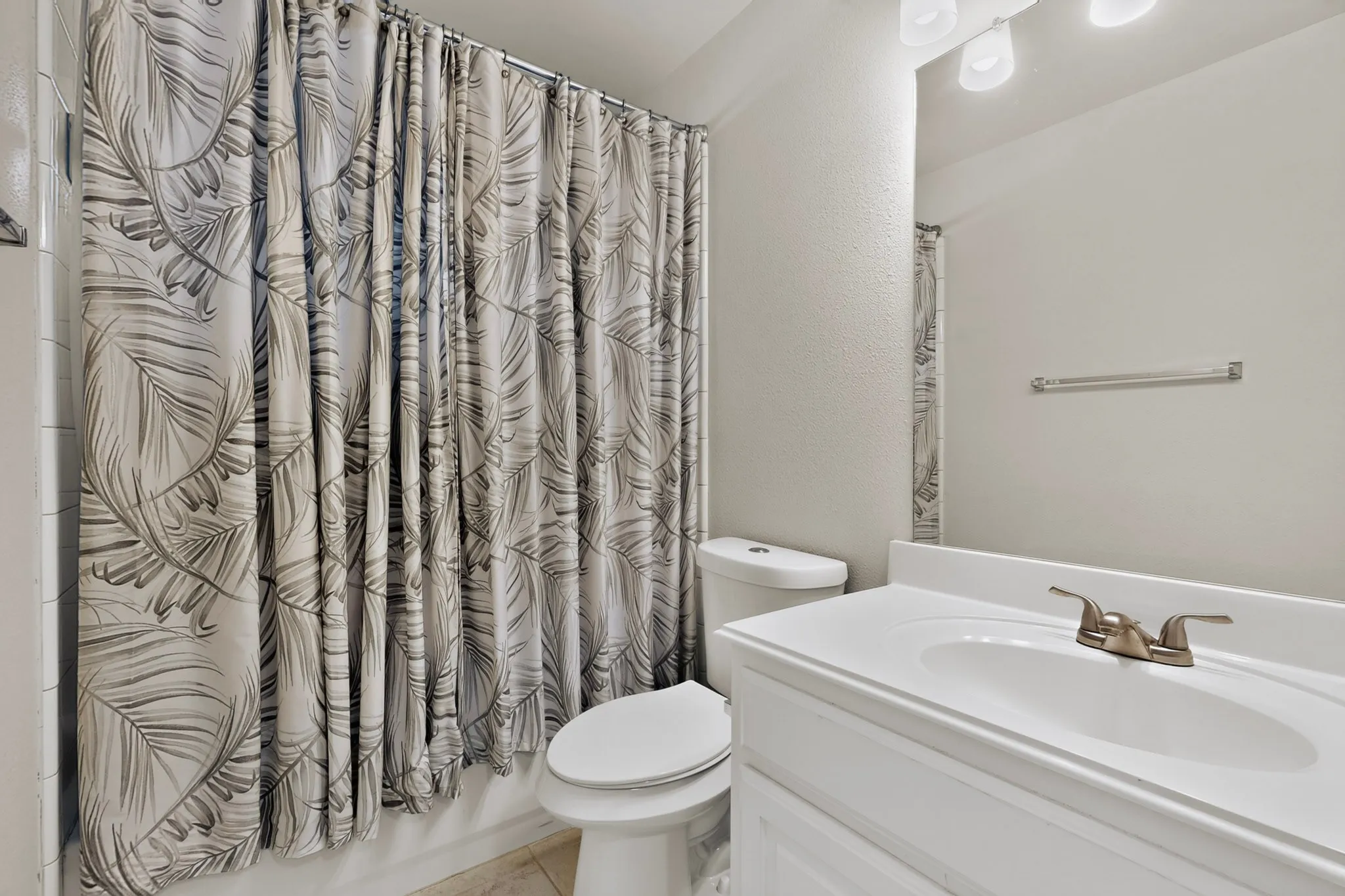 Single Family Residence For Sale in Denton County , 2266 Fox Crossing Lane, Frisco, Texas 75036, 4 Bedroom, 4 Bathroom, 2 Garage spaces, 2,774 Sqft, built in 2002, mls#21325358, Real Estate Agent in Frisco, Homes For Sale in Denton county, Homes For Sale in Frisco, Realtor in Frisco Texas, Real Estate Brokerage Independent Realty Texas, Luminita Cordes Realtor