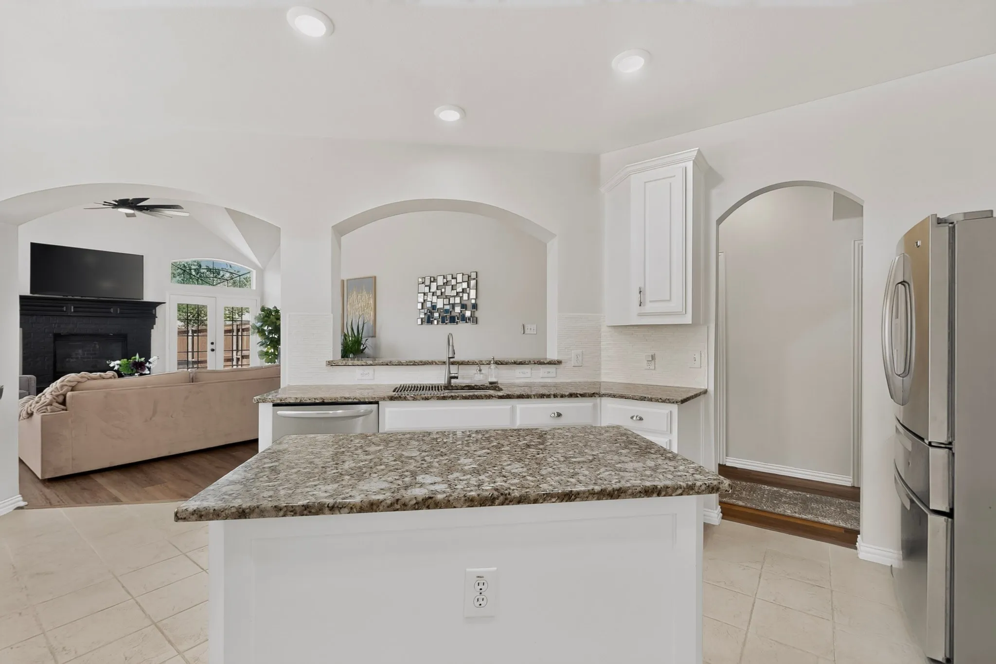 Single Family Residence For Sale in Denton County , 2266 Fox Crossing Lane, Frisco, Texas 75036, 4 Bedroom, 4 Bathroom, 2 Garage spaces, 2,774 Sqft, built in 2002, mls#21325358, Real Estate Agent in Frisco, Homes For Sale in Denton county, Homes For Sale in Frisco, Realtor in Frisco Texas, Real Estate Brokerage Independent Realty Texas, Luminita Cordes Realtor