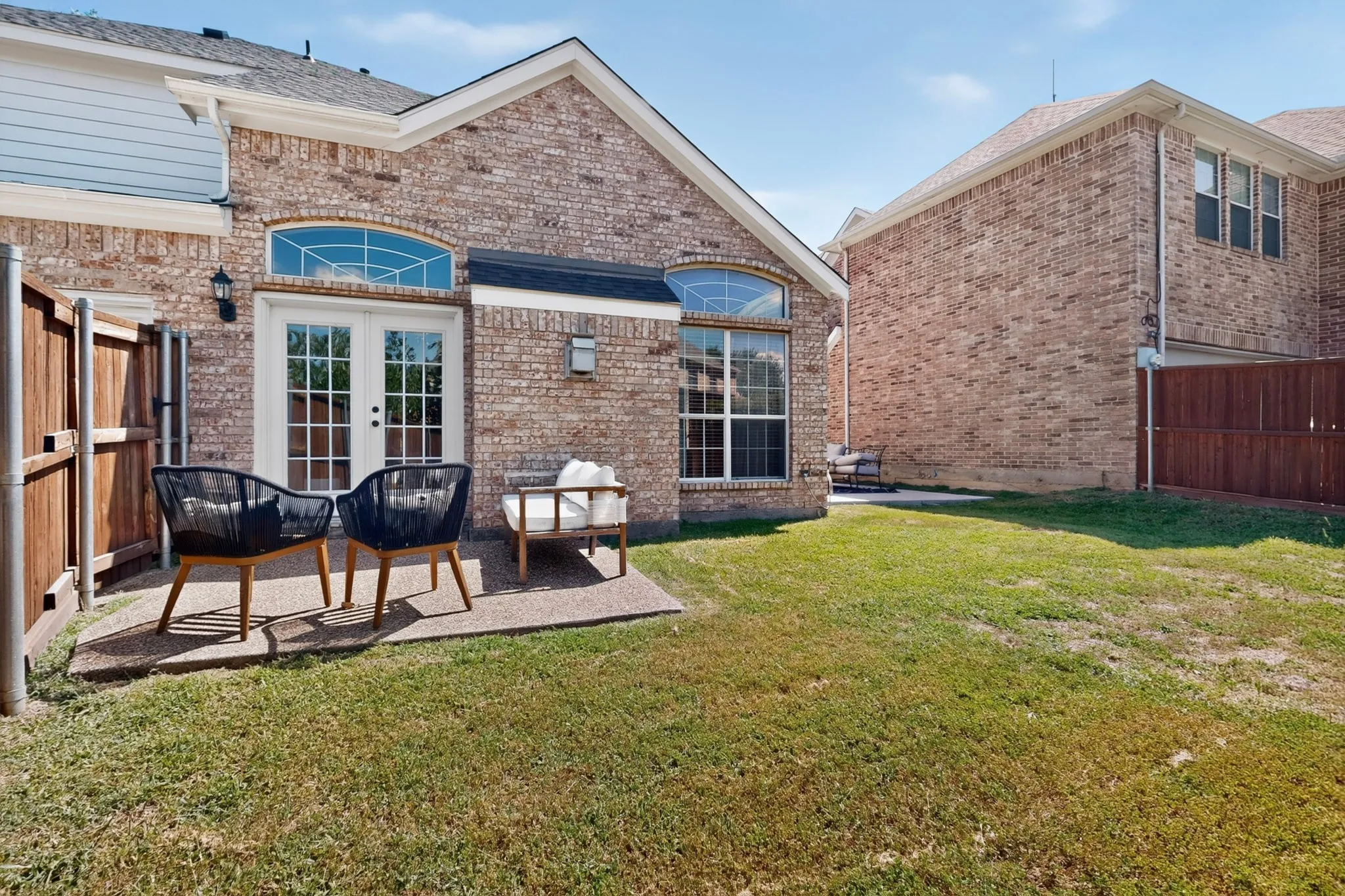 Single Family Residence For Sale in Denton County , 2266 Fox Crossing Lane, Frisco, Texas 75036, 4 Bedroom, 4 Bathroom, 2 Garage spaces, 2,774 Sqft, built in 2002, mls#21325358, Real Estate Agent in Frisco, Homes For Sale in Denton county, Homes For Sale in Frisco, Realtor in Frisco Texas, Real Estate Brokerage Independent Realty Texas, Luminita Cordes Realtor