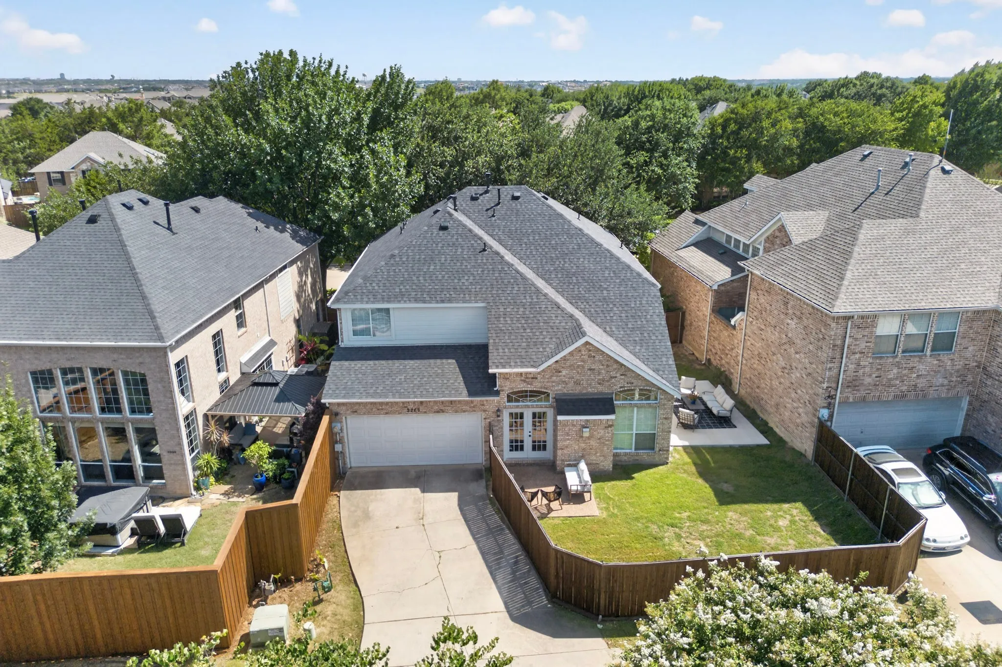 Single Family Residence For Sale in Denton County , 2266 Fox Crossing Lane, Frisco, Texas 75036, 4 Bedroom, 4 Bathroom, 2 Garage spaces, 2,774 Sqft, built in 2002, mls#21325358, Real Estate Agent in Frisco, Homes For Sale in Denton county, Homes For Sale in Frisco, Realtor in Frisco Texas, Real Estate Brokerage Independent Realty Texas, Luminita Cordes Realtor