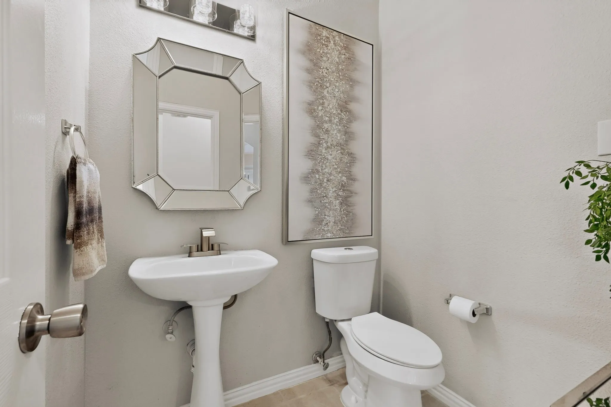 Single Family Residence For Sale in Denton County , 2266 Fox Crossing Lane, Frisco, Texas 75036, 4 Bedroom, 4 Bathroom, 2 Garage spaces, 2,774 Sqft, built in 2002, mls#21325358, Real Estate Agent in Frisco, Homes For Sale in Denton county, Homes For Sale in Frisco, Realtor in Frisco Texas, Real Estate Brokerage Independent Realty Texas, Luminita Cordes Realtor