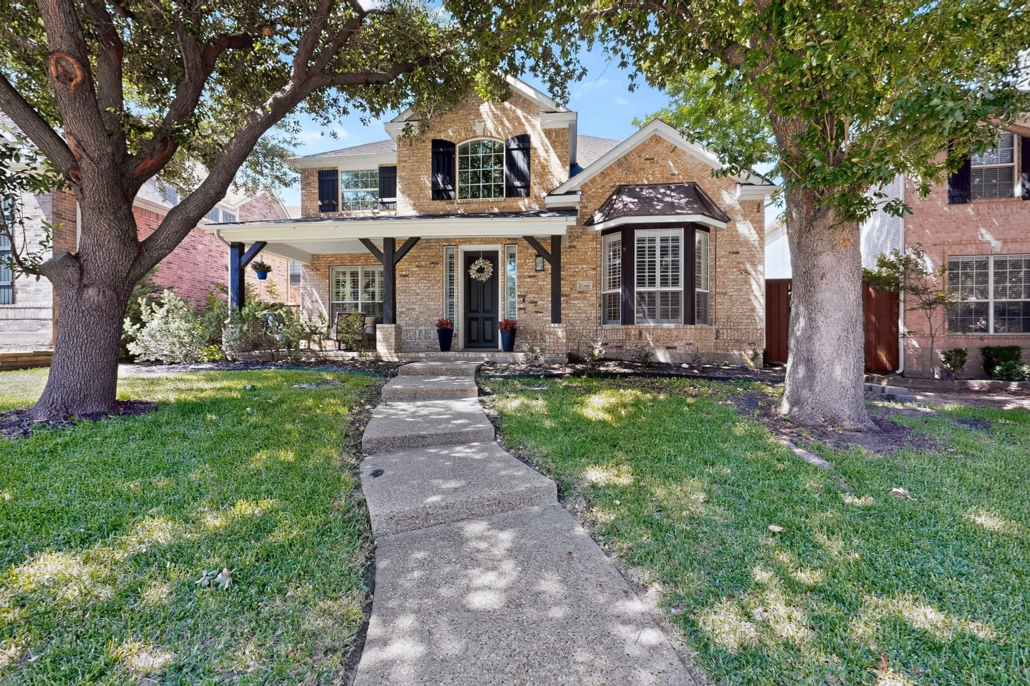 Single Family Residence For Sale in Denton County , 2266 Fox Crossing Lane, Frisco, Texas 75036, 4 Bedroom, 4 Bathroom, 2 Garage spaces, 2,774 Sqft, built in 2002, mls#21325358, Real Estate Agent in Frisco, Homes For Sale in Denton county, Homes For Sale in Frisco, Realtor in Frisco Texas, Real Estate Brokerage Independent Realty Texas, Luminita Cordes Realtor