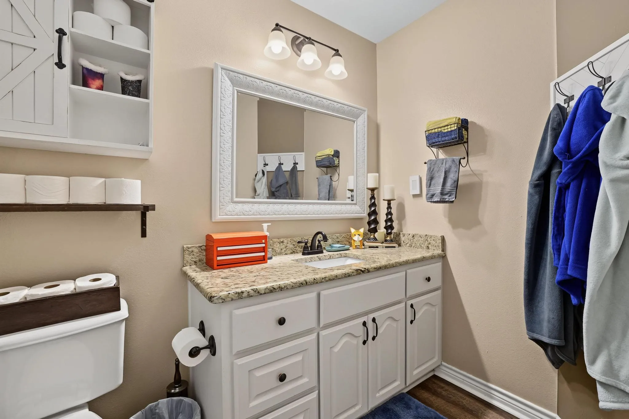 Single Family Residence For Sale in Grayson County , 202 Daniel Court, Collinsville, Texas 76233, 3 Bedroom, 2 Bathroom, 2 Garage spaces, 1,889 Sqft, built in 2002, mls#21326536, Real Estate Agent in Collinsville, Homes For Sale in Grayson county, Homes For Sale in Collinsville, Realtor in Collinsville Texas, Real Estate Brokerage Independent Realty Texas, Luminita Cordes Realtor