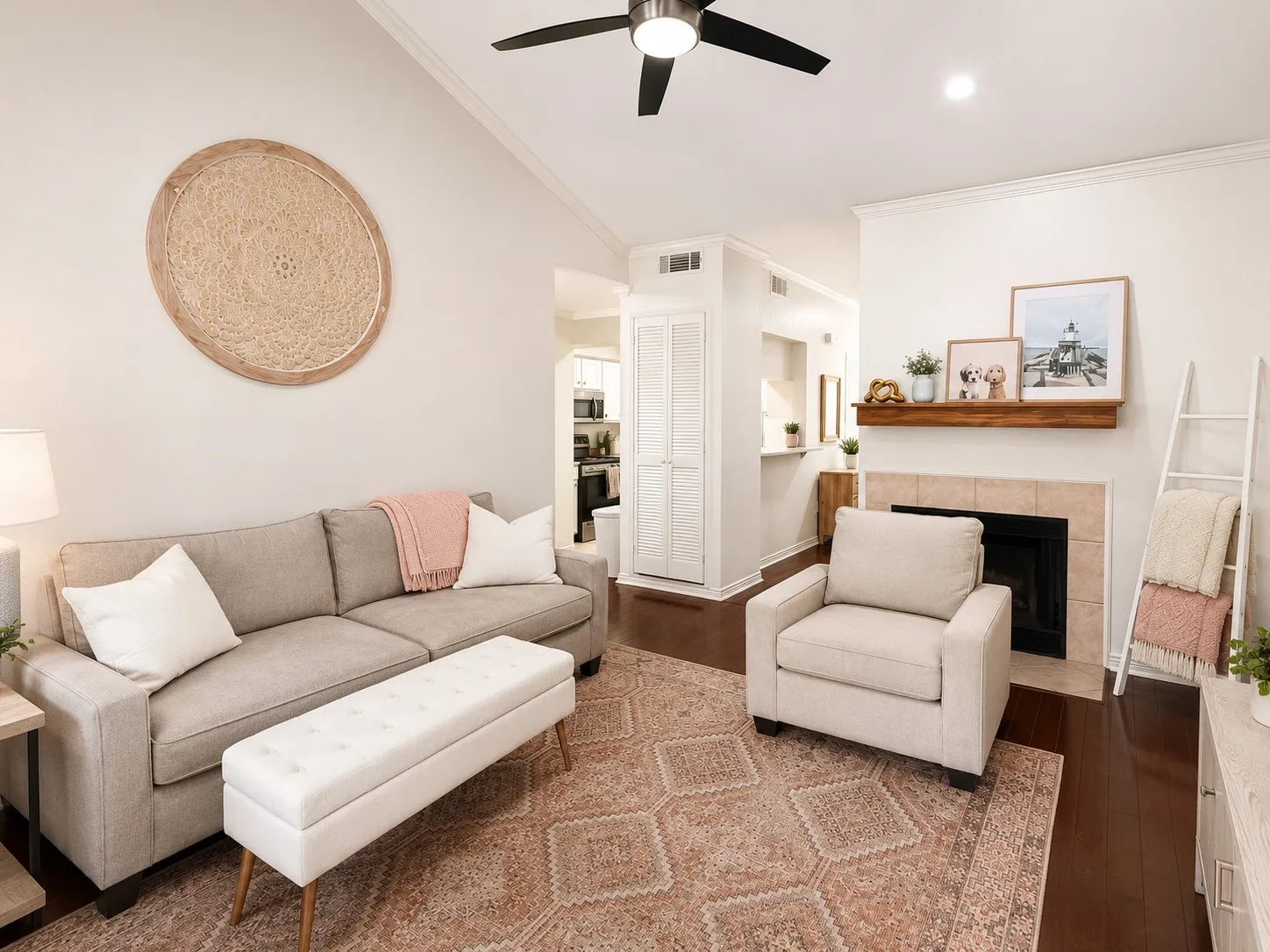 Condominium For Sale in Tarrant County , 3257 Donnelly Circle 604, Fort Worth, Texas 76107, 2 Bedroom, 2 Bathroom, Garage spaces, 1,069 Sqft, built in 1984, mls#21322119, Real Estate Agent in Fort Worth, Homes For Sale in Tarrant county, Homes For Sale in Fort Worth, Realtor in Fort Worth Texas, Real Estate Brokerage Independent Realty Texas, Luminita Cordes Realtor