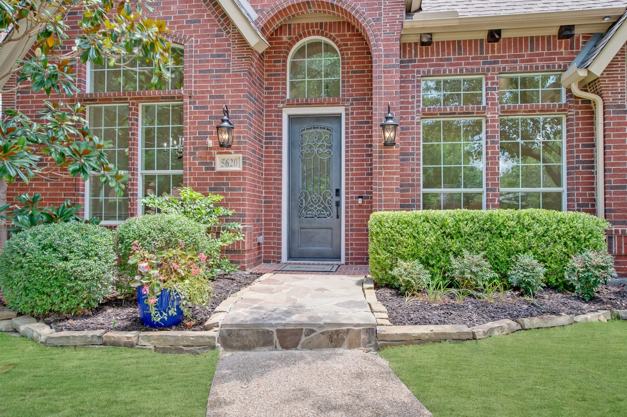 Single Family Residence For Sale in Denton County , 5620 Country View Lane, Frisco, Texas 75036, 3 Bedroom, 2 Bathroom, 2 Garage spaces, 2,101 Sqft, built in 2006, mls#21326218, Real Estate Agent in Frisco, Homes For Sale in Denton county, Homes For Sale in Frisco, Realtor in Frisco Texas, Real Estate Brokerage Independent Realty Texas, Luminita Cordes Realtor