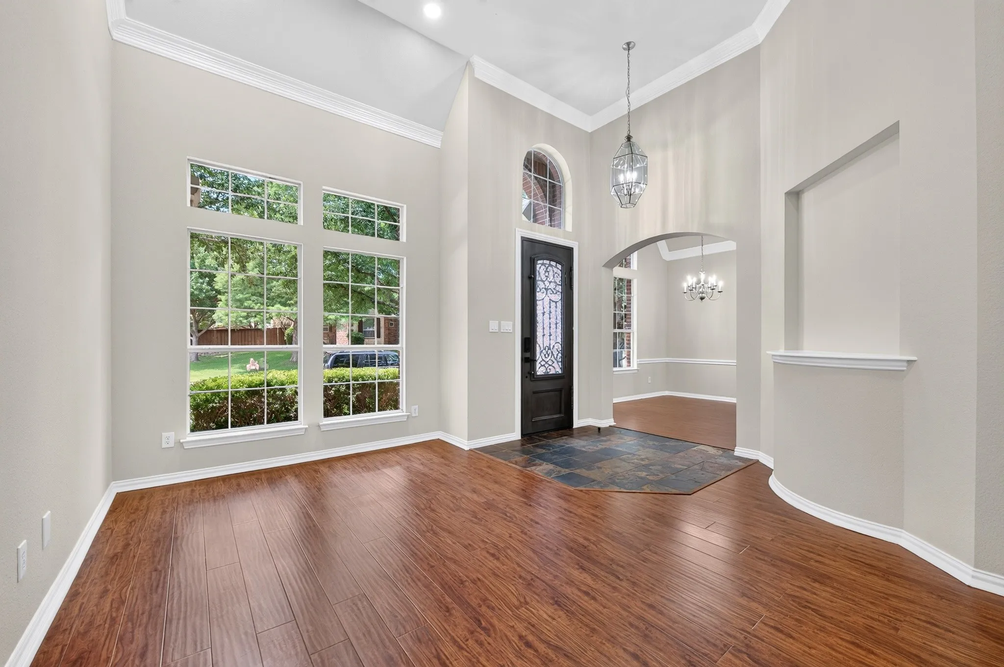 Single Family Residence For Sale in Denton County , 5620 Country View Lane, Frisco, Texas 75036, 3 Bedroom, 2 Bathroom, 2 Garage spaces, 2,101 Sqft, built in 2006, mls#21326218, Real Estate Agent in Frisco, Homes For Sale in Denton county, Homes For Sale in Frisco, Realtor in Frisco Texas, Real Estate Brokerage Independent Realty Texas, Luminita Cordes Realtor