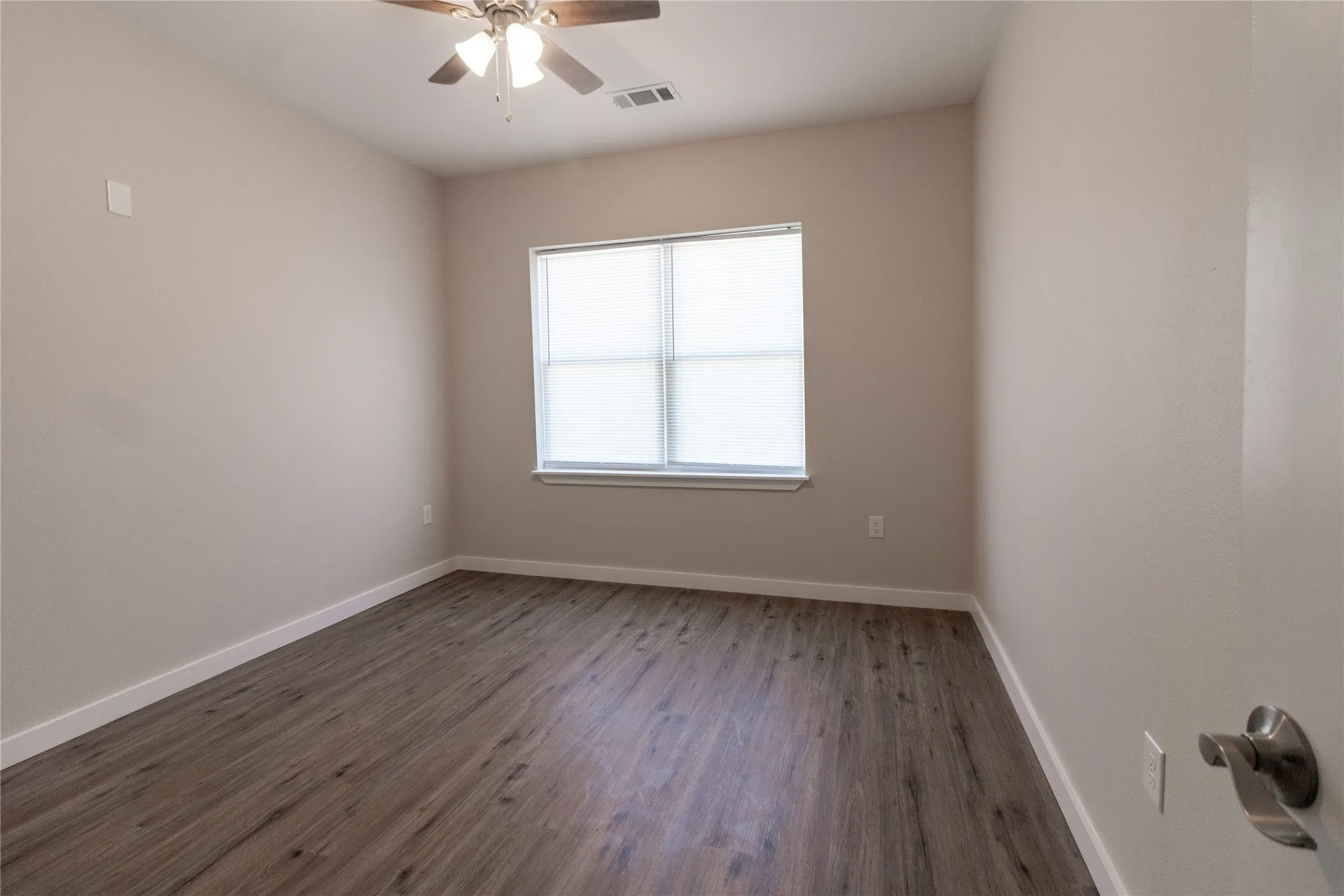 Apartment For Rent in Tarrant County , 7149 Trail Lake Drive 54, Fort Worth, Texas 76133, 3 Bedrooms, 2 Bathrooms, Garage spaces, 1,154 Sqft, built in 2024, Price $2,000, mls#21326713, Real Estate Agent in Fort Worth, Homes For Rent in Tarrant county, Homes For Rent in Fort Worth, Realtor in Fort Worth Texas, Real Estate Brokerage Independent Realty Texas, Luminita Cordes Realtor