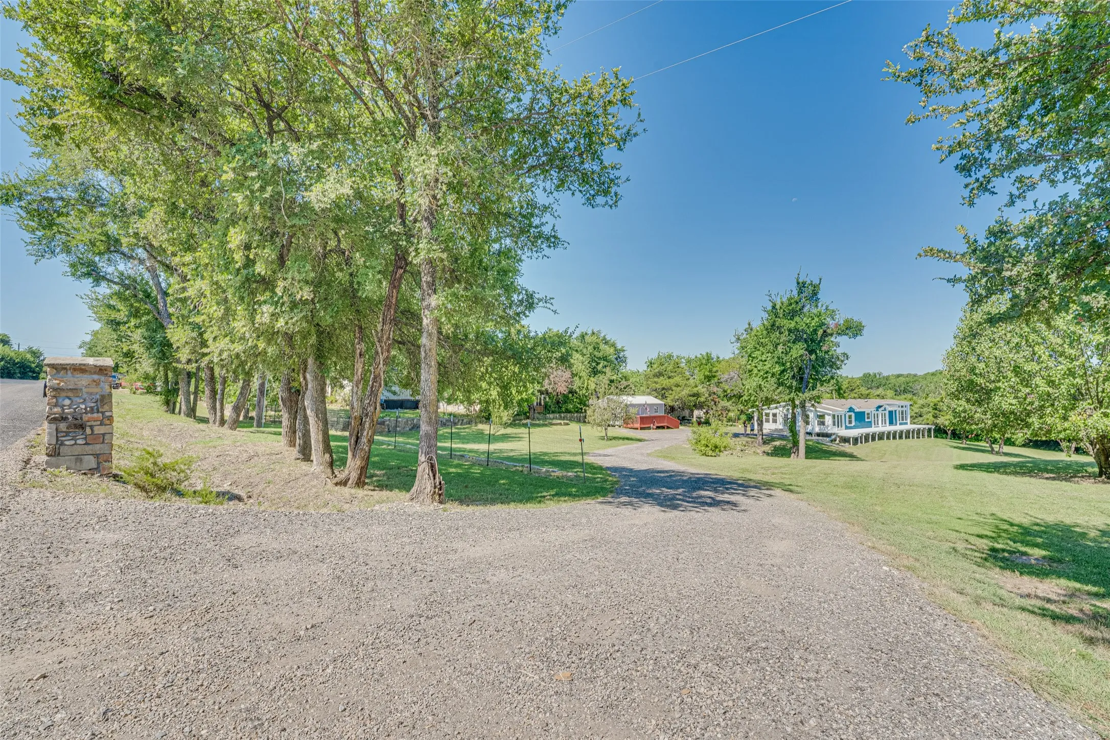 Mobile Home For Sale in Collin County , 2202 County Road 947, Princeton, Texas 75407, 3 Bedroom, 2 Bathroom, Garage spaces, 2,382 Sqft, built in 1998, mls#21325542, Real Estate Agent in Princeton, Homes For Sale in Collin county, Homes For Sale in Princeton, Realtor in Princeton Texas, Real Estate Brokerage Independent Realty Texas, Luminita Cordes Realtor