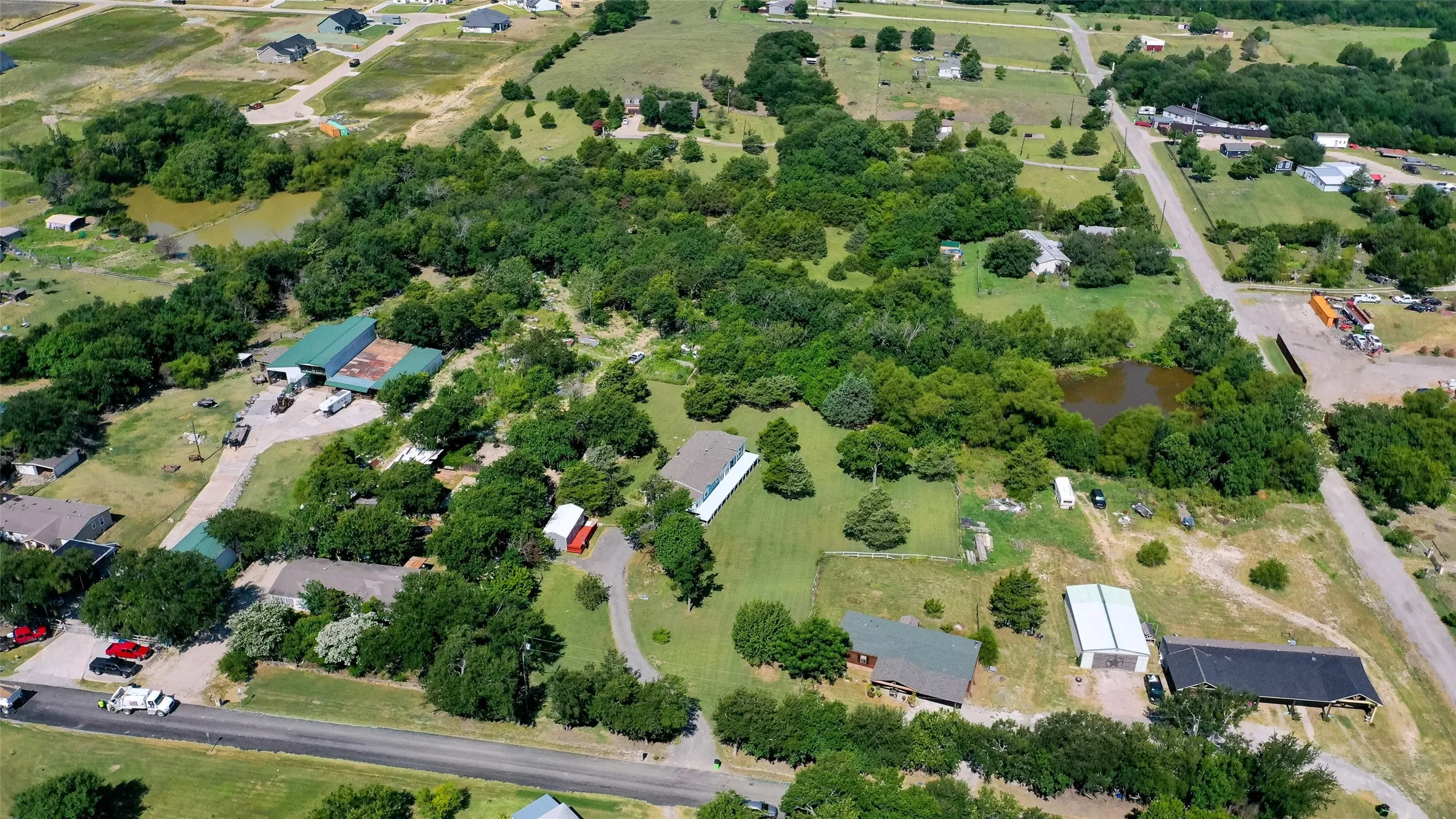 Mobile Home For Sale in Collin County , 2202 County Road 947, Princeton, Texas 75407, 3 Bedroom, 2 Bathroom, Garage spaces, 2,382 Sqft, built in 1998, mls#21325542, Real Estate Agent in Princeton, Homes For Sale in Collin county, Homes For Sale in Princeton, Realtor in Princeton Texas, Real Estate Brokerage Independent Realty Texas, Luminita Cordes Realtor