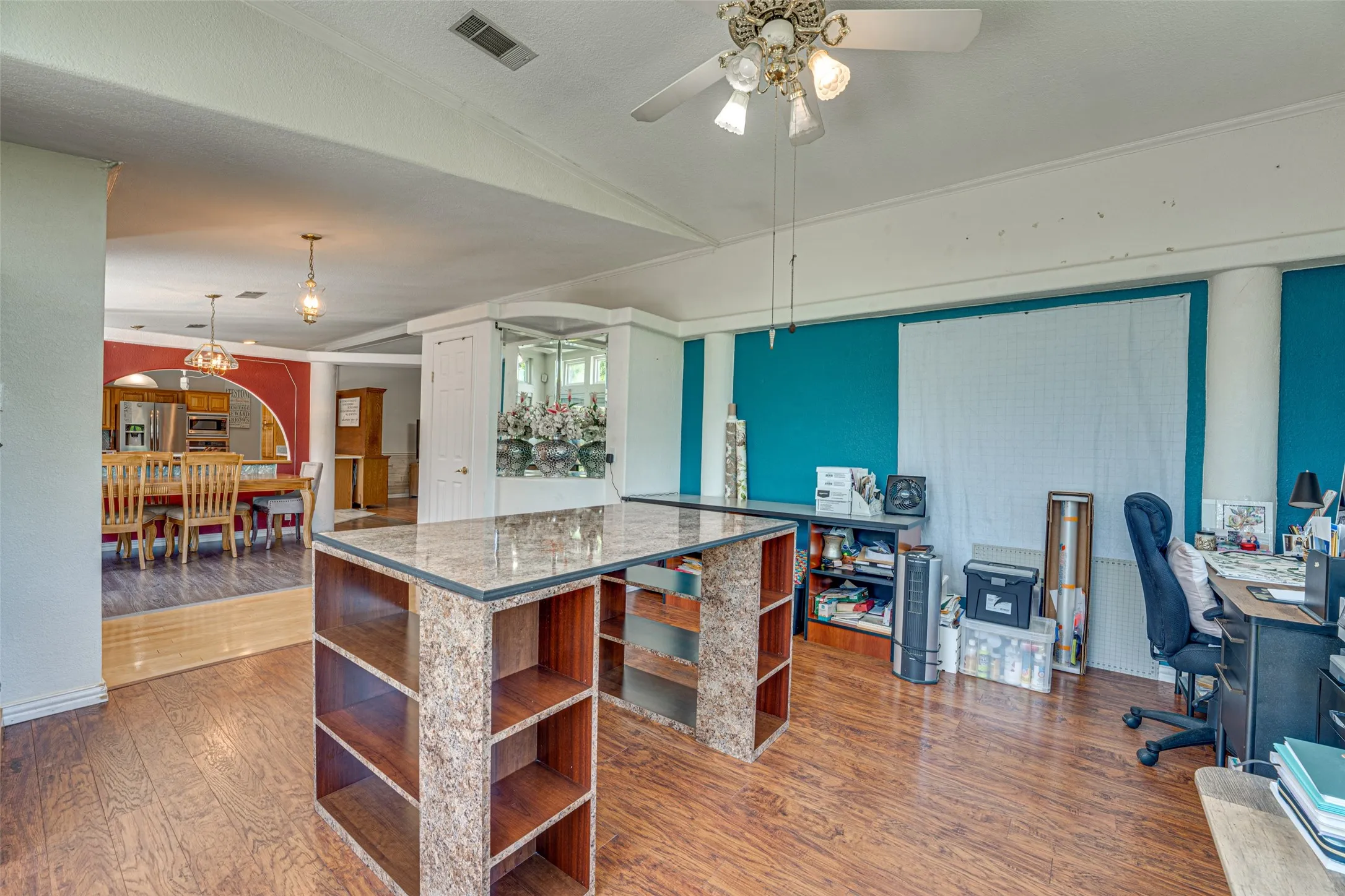 Mobile Home For Sale in Collin County , 2202 County Road 947, Princeton, Texas 75407, 3 Bedroom, 2 Bathroom, Garage spaces, 2,382 Sqft, built in 1998, mls#21325542, Real Estate Agent in Princeton, Homes For Sale in Collin county, Homes For Sale in Princeton, Realtor in Princeton Texas, Real Estate Brokerage Independent Realty Texas, Luminita Cordes Realtor
