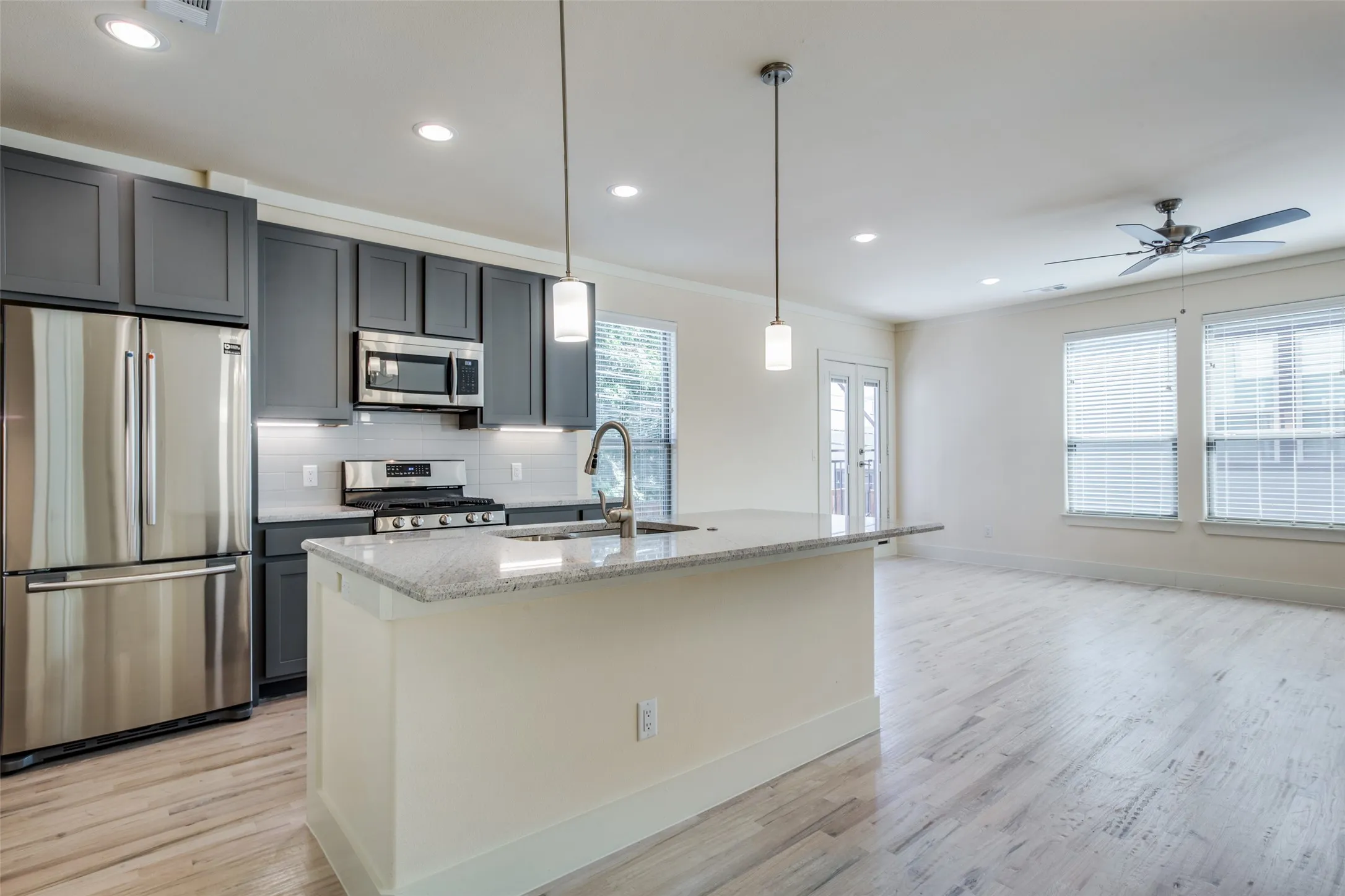 Townhouse For Rent in Dallas County , 4316 Hartford Street 31, Dallas, Texas 75219, 2 Bedrooms, 3 Bathrooms, 2 Garage spaces, 1,394 Sqft, built in 2019, Price $2,995, mls#21319740, Real Estate Agent in Dallas, Homes For Rent in Dallas county, Homes For Rent in Dallas, Realtor in Dallas Texas, Real Estate Brokerage Independent Realty Texas, Luminita Cordes Realtor