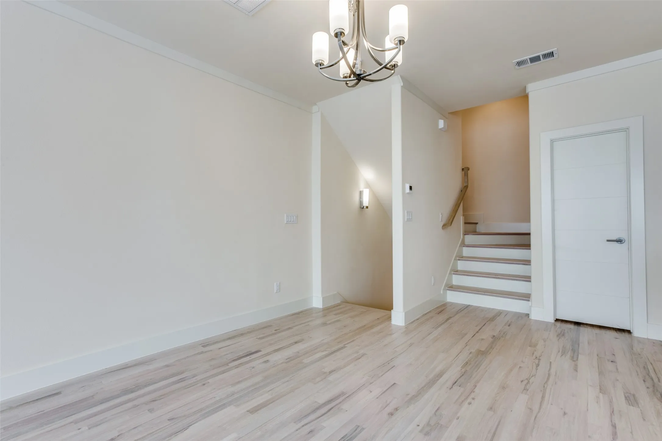 Townhouse For Rent in Dallas County , 4316 Hartford Street 31, Dallas, Texas 75219, 2 Bedrooms, 3 Bathrooms, 2 Garage spaces, 1,394 Sqft, built in 2019, Price $2,995, mls#21319740, Real Estate Agent in Dallas, Homes For Rent in Dallas county, Homes For Rent in Dallas, Realtor in Dallas Texas, Real Estate Brokerage Independent Realty Texas, Luminita Cordes Realtor