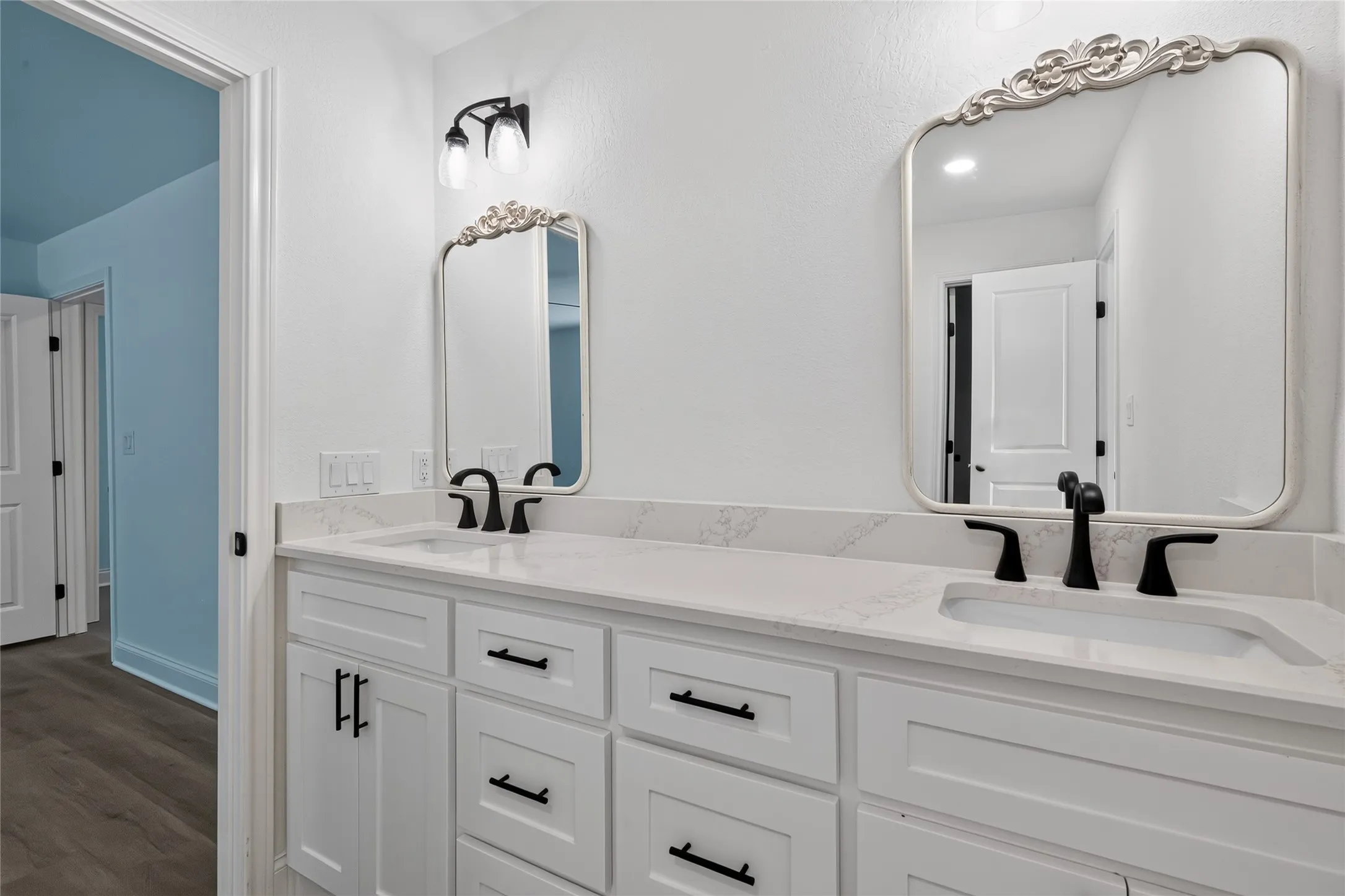 Single Family Residence For Sale in Mc Lennan County , 2808 Woodland Drive, Waco, Texas 76710, 4 Bedroom, 4 Bathroom, 2 Garage spaces, 2,808 Sqft, built in 1959, mls#21325399, Real Estate Agent in Waco, Homes For Sale in Mc Lennan county, Homes For Sale in Waco, Realtor in Waco Texas, Real Estate Brokerage Independent Realty Texas, Luminita Cordes Realtor