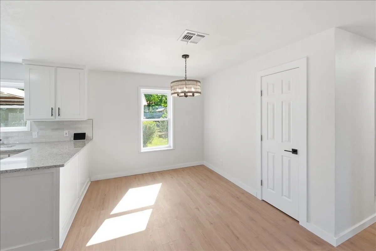 Single Family Residence For Sale in Hill County , 507 S Colorado Street, Whitney, Texas 76692, 3 Bedroom, 2 Bathroom, Garage spaces, 1,554 Sqft, built in 0, mls#21325970, Real Estate Agent in Whitney, Homes For Sale in Hill county, Homes For Sale in Whitney, Realtor in Whitney Texas, Real Estate Brokerage Independent Realty Texas, Luminita Cordes Realtor