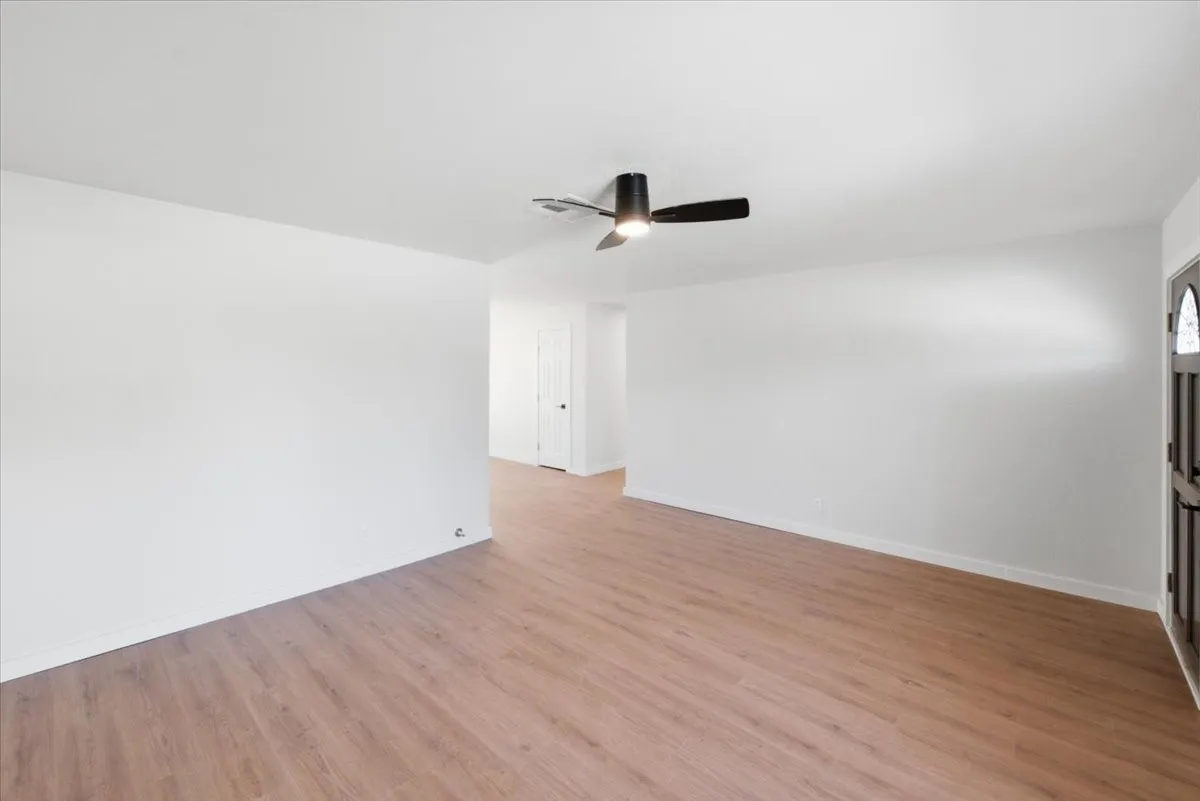 Single Family Residence For Sale in Hill County , 507 S Colorado Street, Whitney, Texas 76692, 3 Bedroom, 2 Bathroom, Garage spaces, 1,554 Sqft, built in 0, mls#21325970, Real Estate Agent in Whitney, Homes For Sale in Hill county, Homes For Sale in Whitney, Realtor in Whitney Texas, Real Estate Brokerage Independent Realty Texas, Luminita Cordes Realtor