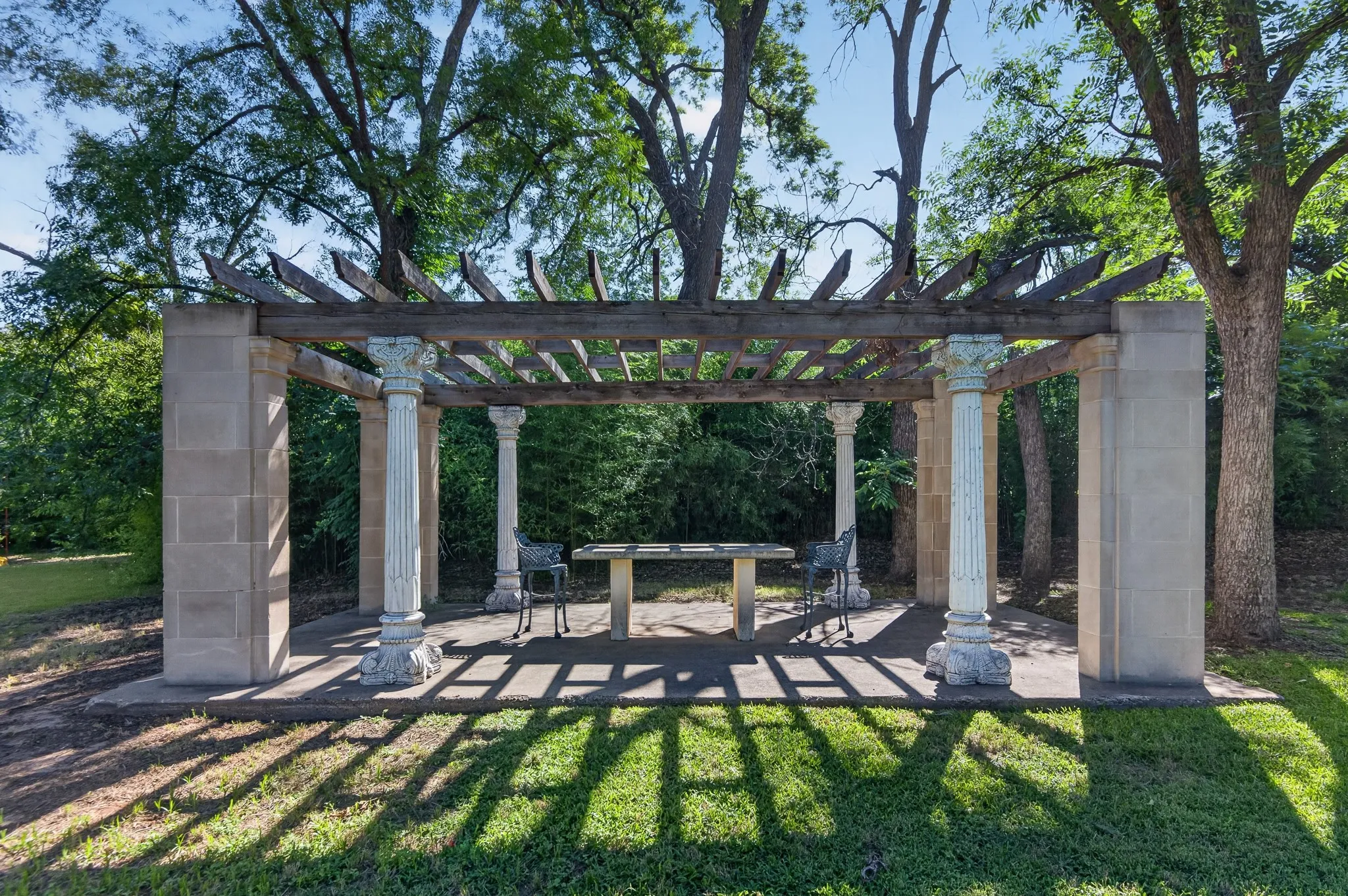 Single Family Residence For Sale in Wichita County , 3100 Hamilton Boulevard, Wichita Falls, Texas 76308, 6 Bedroom, 7 Bathroom, 3 Garage spaces, 9,492 Sqft, built in 1929, mls#21311787, Real Estate Agent in Wichita Falls, Homes For Sale in Wichita county, Homes For Sale in Wichita Falls, Realtor in Wichita Falls Texas, Real Estate Brokerage Independent Realty Texas, Luminita Cordes Realtor
