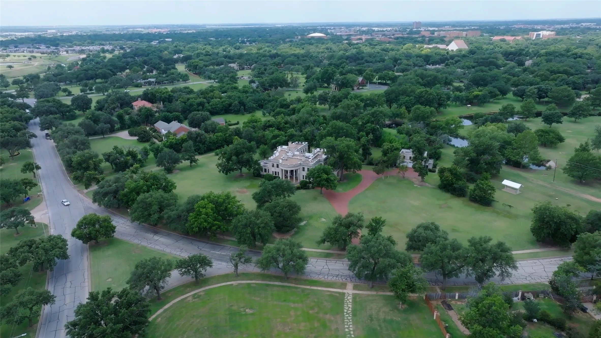 Single Family Residence For Sale in Wichita County , 3100 Hamilton Boulevard, Wichita Falls, Texas 76308, 6 Bedroom, 7 Bathroom, 3 Garage spaces, 9,492 Sqft, built in 1929, mls#21311787, Real Estate Agent in Wichita Falls, Homes For Sale in Wichita county, Homes For Sale in Wichita Falls, Realtor in Wichita Falls Texas, Real Estate Brokerage Independent Realty Texas, Luminita Cordes Realtor