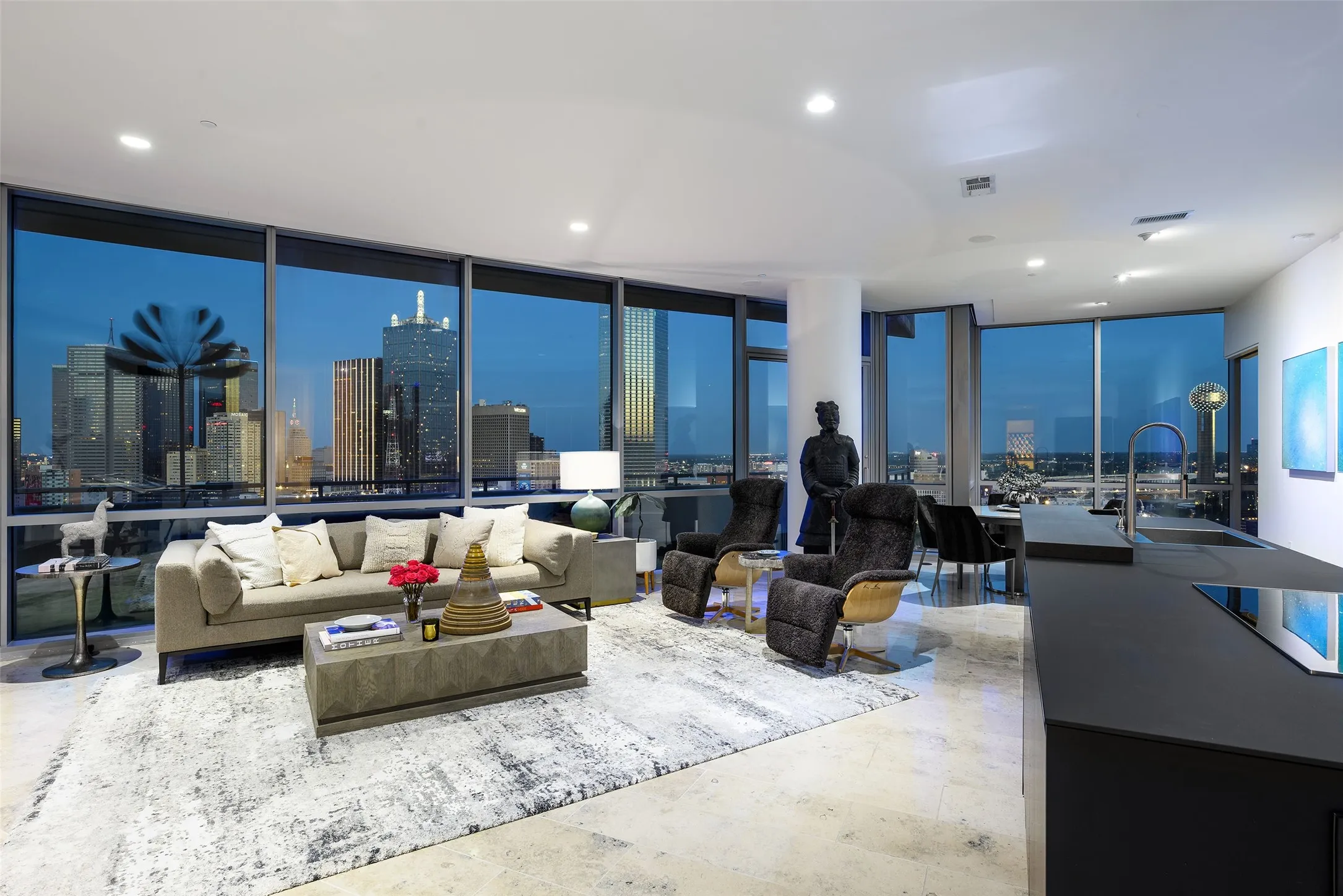 Condominium For Sale in Dallas County , 2200 Victory Avenue 2304, Dallas, Texas 75219, 3 Bedrooms, 4 Bathrooms, 3 Garage spaces, 3,184 Sqft, built in 2007, Price $2,295,000, mls#21322879, Real Estate Agent in Dallas, Homes For Sale in Dallas county, Homes For Sale in Dallas, Realtor in Dallas Texas, Real Estate Brokerage Independent Realty Texas, Luminita Cordes Realtor