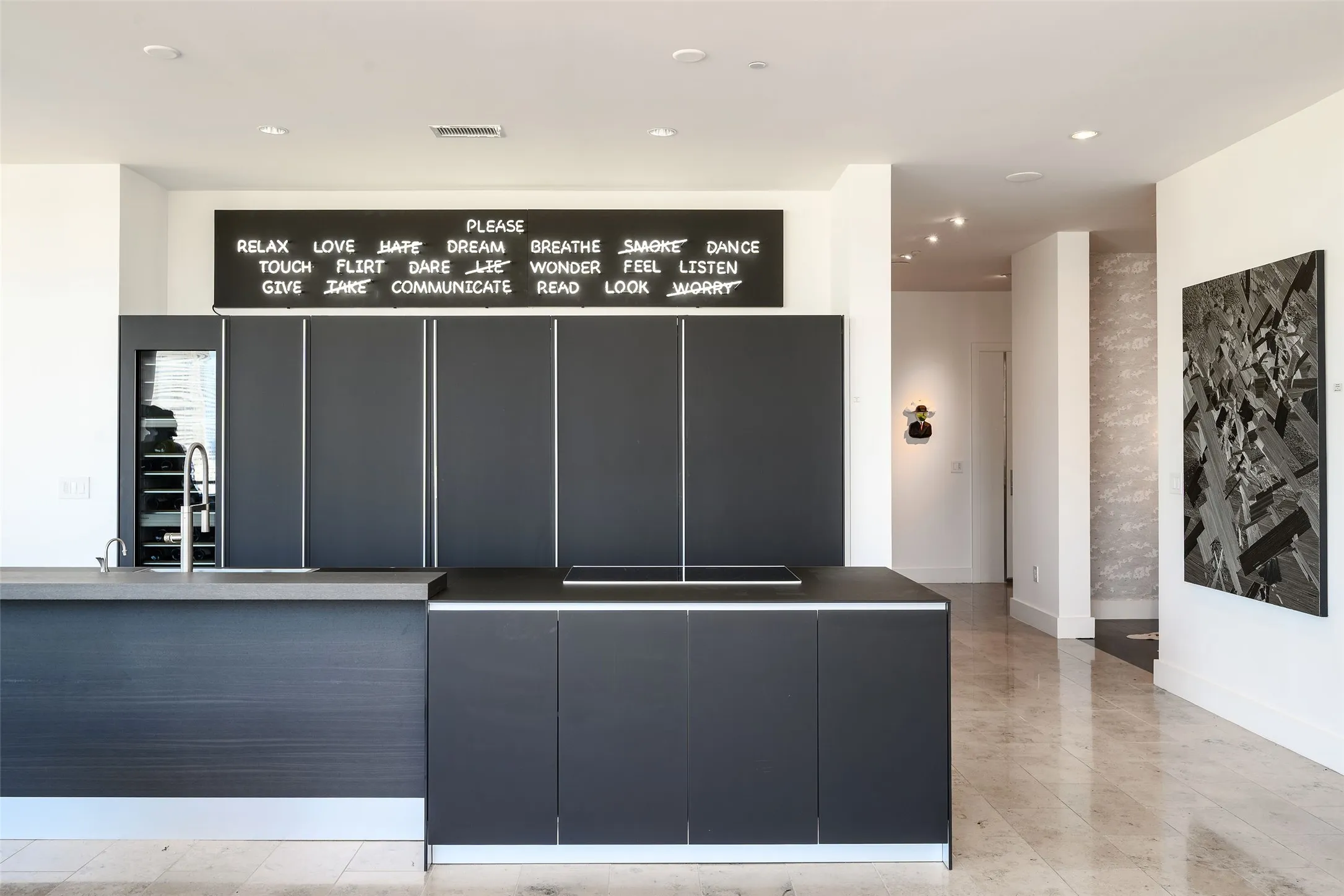 Condominium For Sale in Dallas County , 2200 Victory Avenue 2304, Dallas, Texas 75219, 3 Bedrooms, 4 Bathrooms, 3 Garage spaces, 3,184 Sqft, built in 2007, Price $2,295,000, mls#21322879, Real Estate Agent in Dallas, Homes For Sale in Dallas county, Homes For Sale in Dallas, Realtor in Dallas Texas, Real Estate Brokerage Independent Realty Texas, Luminita Cordes Realtor