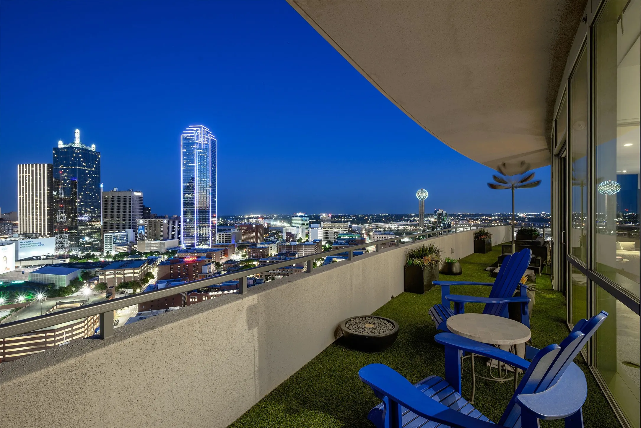 Condominium For Sale in Dallas County , 2200 Victory Avenue 2304, Dallas, Texas 75219, 3 Bedrooms, 4 Bathrooms, 3 Garage spaces, 3,184 Sqft, built in 2007, Price $2,295,000, mls#21322879, Real Estate Agent in Dallas, Homes For Sale in Dallas county, Homes For Sale in Dallas, Realtor in Dallas Texas, Real Estate Brokerage Independent Realty Texas, Luminita Cordes Realtor