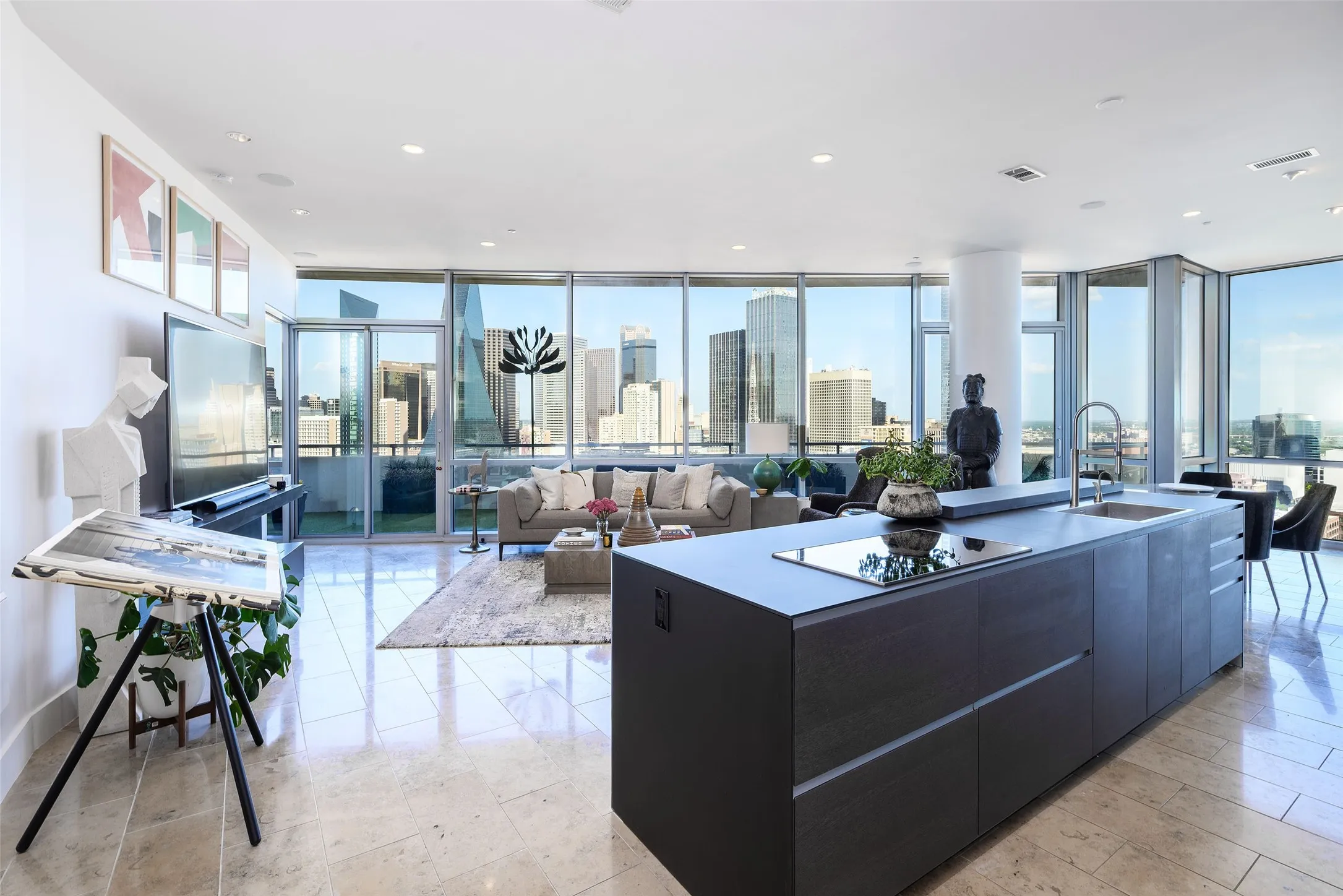 Condominium For Sale in Dallas County , 2200 Victory Avenue 2304, Dallas, Texas 75219, 3 Bedrooms, 4 Bathrooms, 3 Garage spaces, 3,184 Sqft, built in 2007, Price $2,295,000, mls#21322879, Real Estate Agent in Dallas, Homes For Sale in Dallas county, Homes For Sale in Dallas, Realtor in Dallas Texas, Real Estate Brokerage Independent Realty Texas, Luminita Cordes Realtor