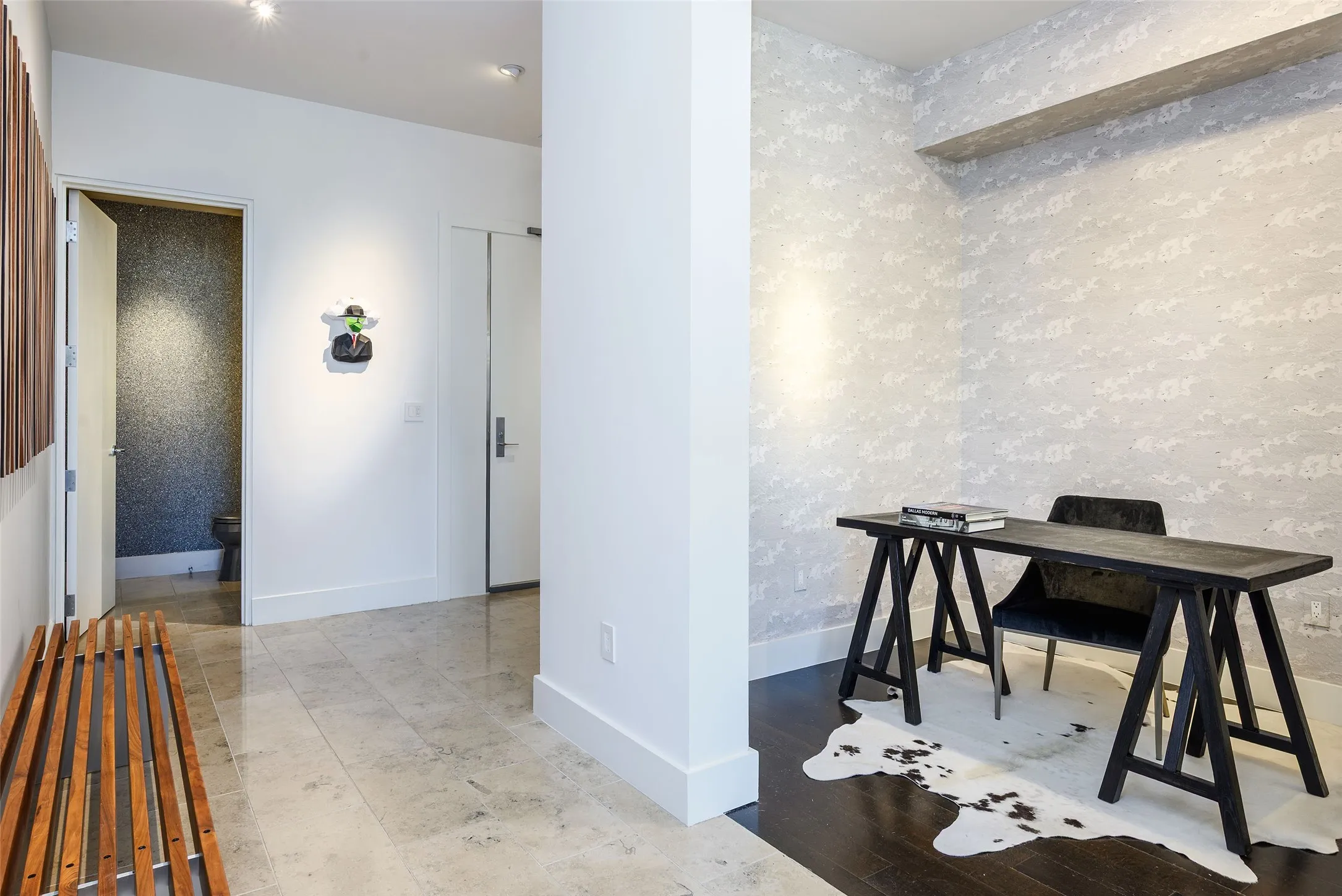 Condominium For Sale in Dallas County , 2200 Victory Avenue 2304, Dallas, Texas 75219, 3 Bedrooms, 4 Bathrooms, 3 Garage spaces, 3,184 Sqft, built in 2007, Price $2,295,000, mls#21322879, Real Estate Agent in Dallas, Homes For Sale in Dallas county, Homes For Sale in Dallas, Realtor in Dallas Texas, Real Estate Brokerage Independent Realty Texas, Luminita Cordes Realtor