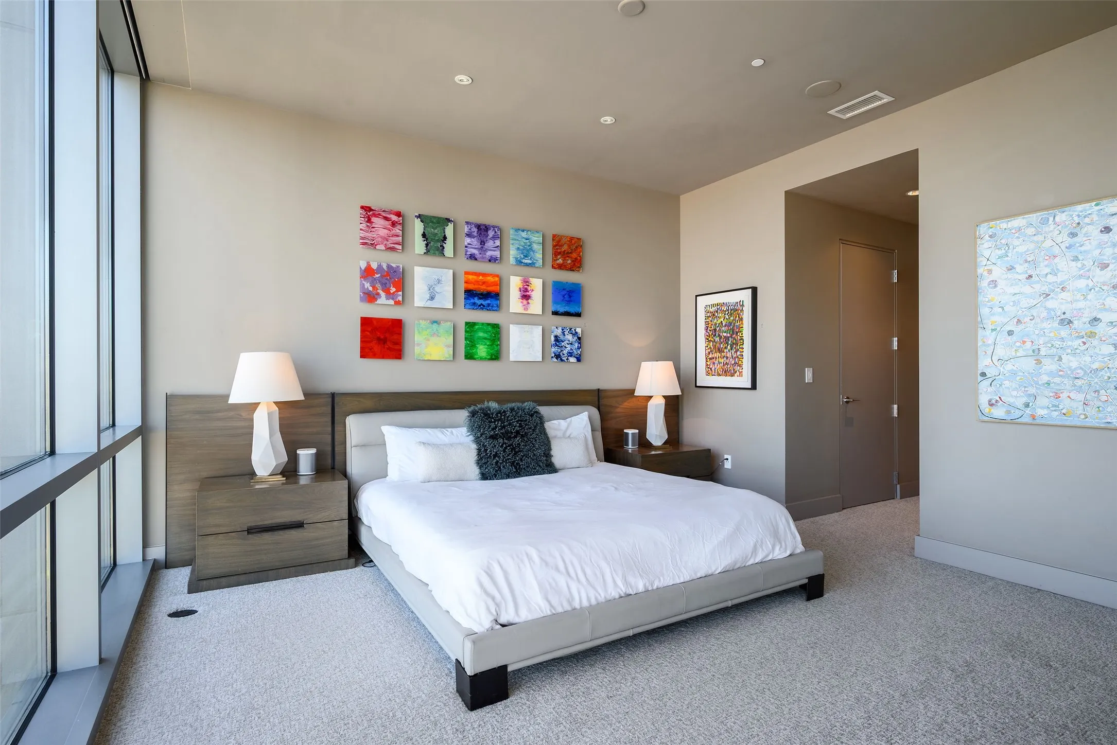 Condominium For Sale in Dallas County , 2200 Victory Avenue 2304, Dallas, Texas 75219, 3 Bedrooms, 4 Bathrooms, 3 Garage spaces, 3,184 Sqft, built in 2007, Price $2,295,000, mls#21322879, Real Estate Agent in Dallas, Homes For Sale in Dallas county, Homes For Sale in Dallas, Realtor in Dallas Texas, Real Estate Brokerage Independent Realty Texas, Luminita Cordes Realtor