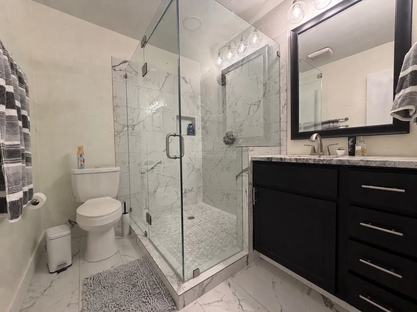 Single Family Residence For Sale in Dallas County , 6811 Ledyard Drive, Dallas, Texas 75248, 4 Bedroom, 3 Bathroom, 2 Garage spaces, 3,043 Sqft, built in 1973, mls#21326750, Real Estate Agent in Dallas, Homes For Sale in Dallas county, Homes For Sale in Dallas, Realtor in Dallas Texas, Real Estate Brokerage Independent Realty Texas, Luminita Cordes Realtor