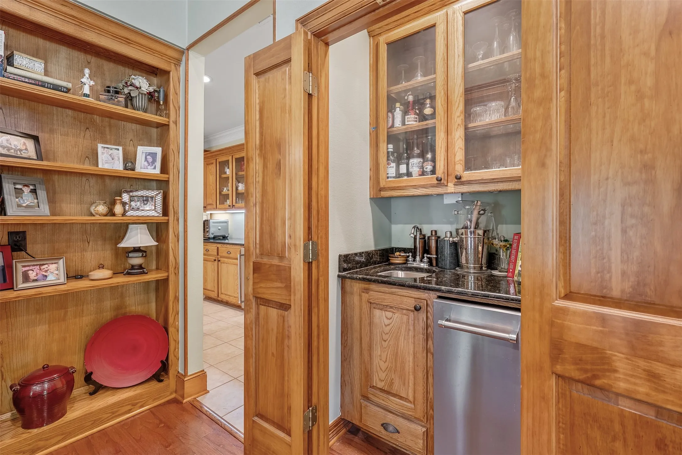 Single Family Residence For Sale in Cherokee County , 100 Red Oak, Bullard, Texas 75757, 3 Bedroom, 3 Bathroom, 2 Garage spaces, 3,076 Sqft, built in 2004, mls#21326718, Real Estate Agent in Bullard, Homes For Sale in Cherokee county, Homes For Sale in Bullard, Realtor in Bullard Texas, Real Estate Brokerage Independent Realty Texas, Luminita Cordes Realtor