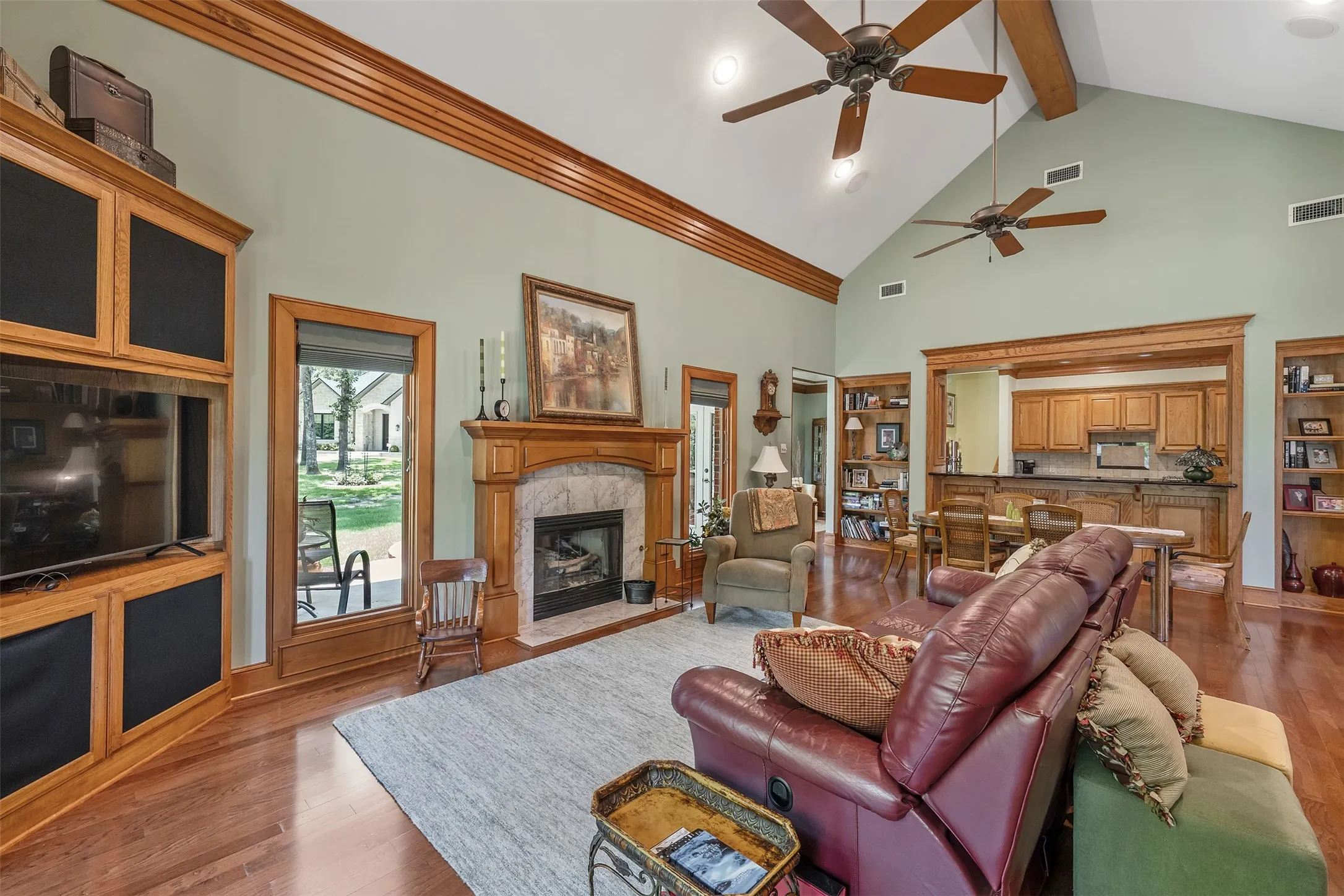 Single Family Residence For Sale in Cherokee County , 100 Red Oak, Bullard, Texas 75757, 3 Bedroom, 3 Bathroom, 2 Garage spaces, 3,076 Sqft, built in 2004, mls#21326718, Real Estate Agent in Bullard, Homes For Sale in Cherokee county, Homes For Sale in Bullard, Realtor in Bullard Texas, Real Estate Brokerage Independent Realty Texas, Luminita Cordes Realtor