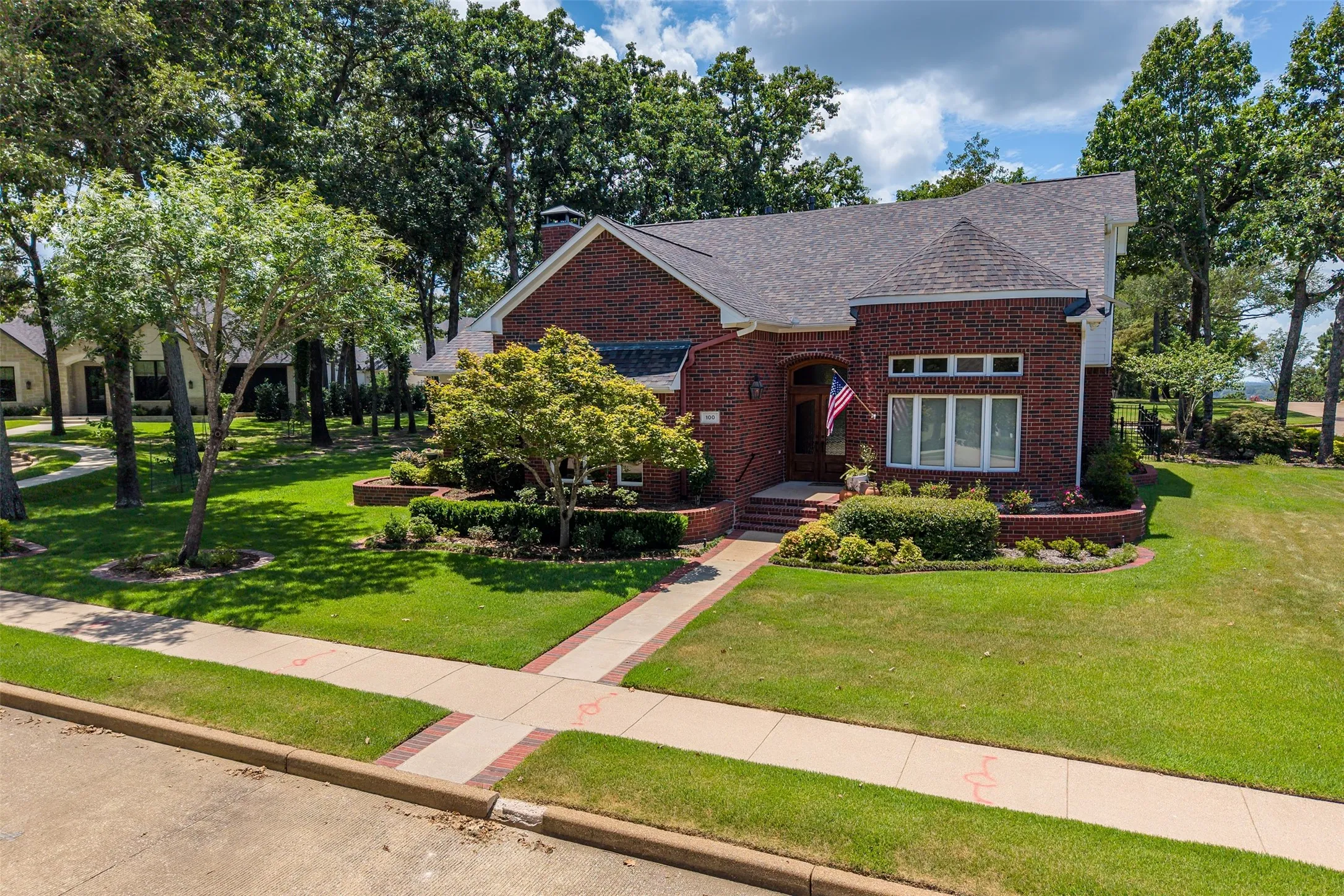 Single Family Residence For Sale in Cherokee County , 100 Red Oak, Bullard, Texas 75757, 3 Bedroom, 3 Bathroom, 2 Garage spaces, 3,076 Sqft, built in 2004, mls#21326718, Real Estate Agent in Bullard, Homes For Sale in Cherokee county, Homes For Sale in Bullard, Realtor in Bullard Texas, Real Estate Brokerage Independent Realty Texas, Luminita Cordes Realtor