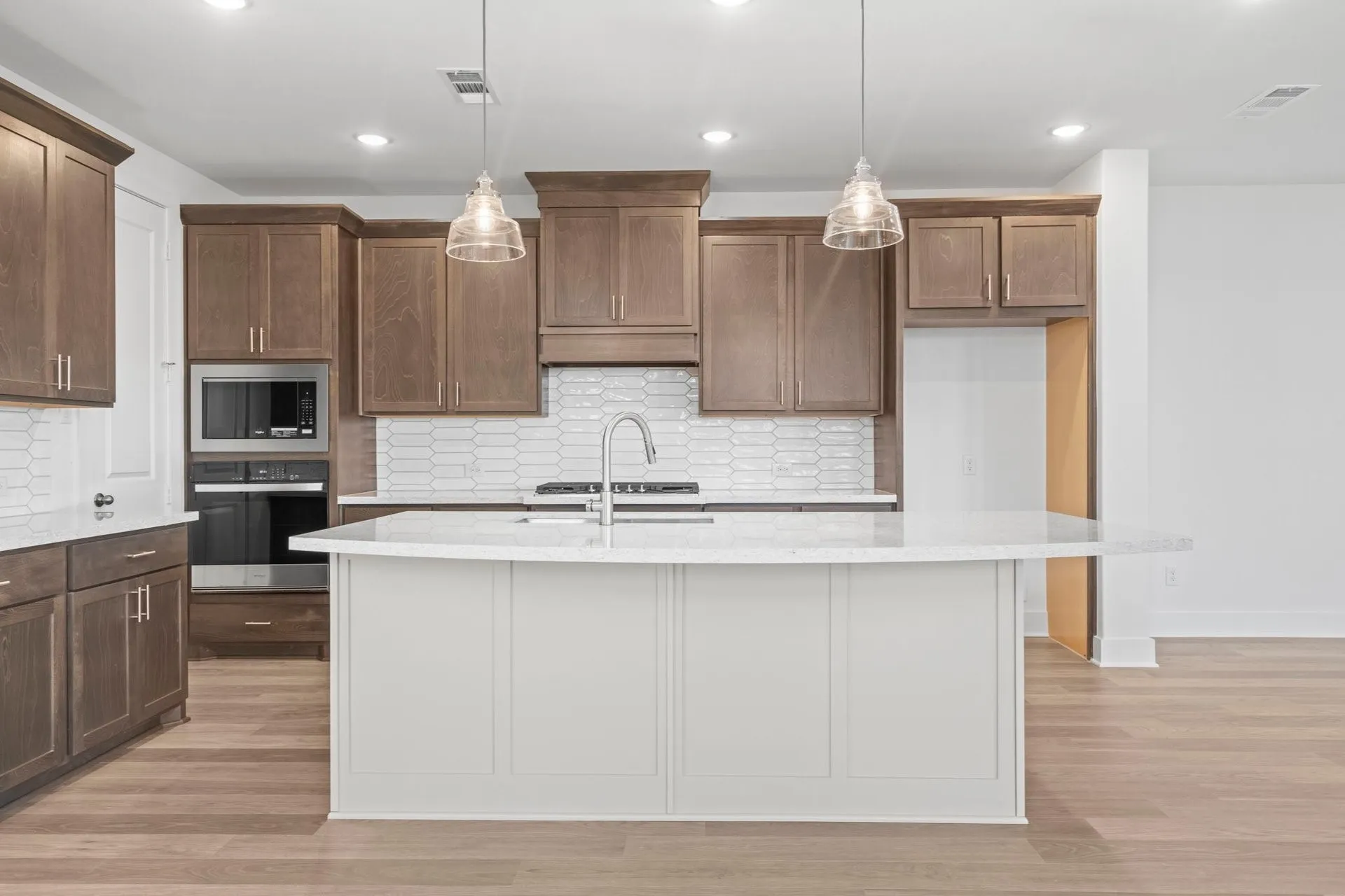 DAL_Mustang Lakes_Hudson_3101 Casa Blanca St (10).JPG