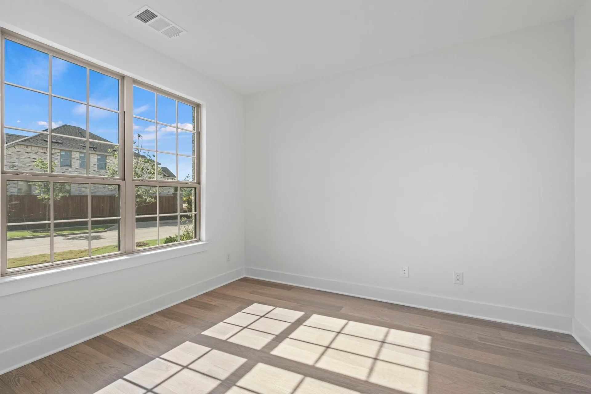 DAL_Mustang Lakes_Hudson_3101 Casa Blanca St (25).JPG
