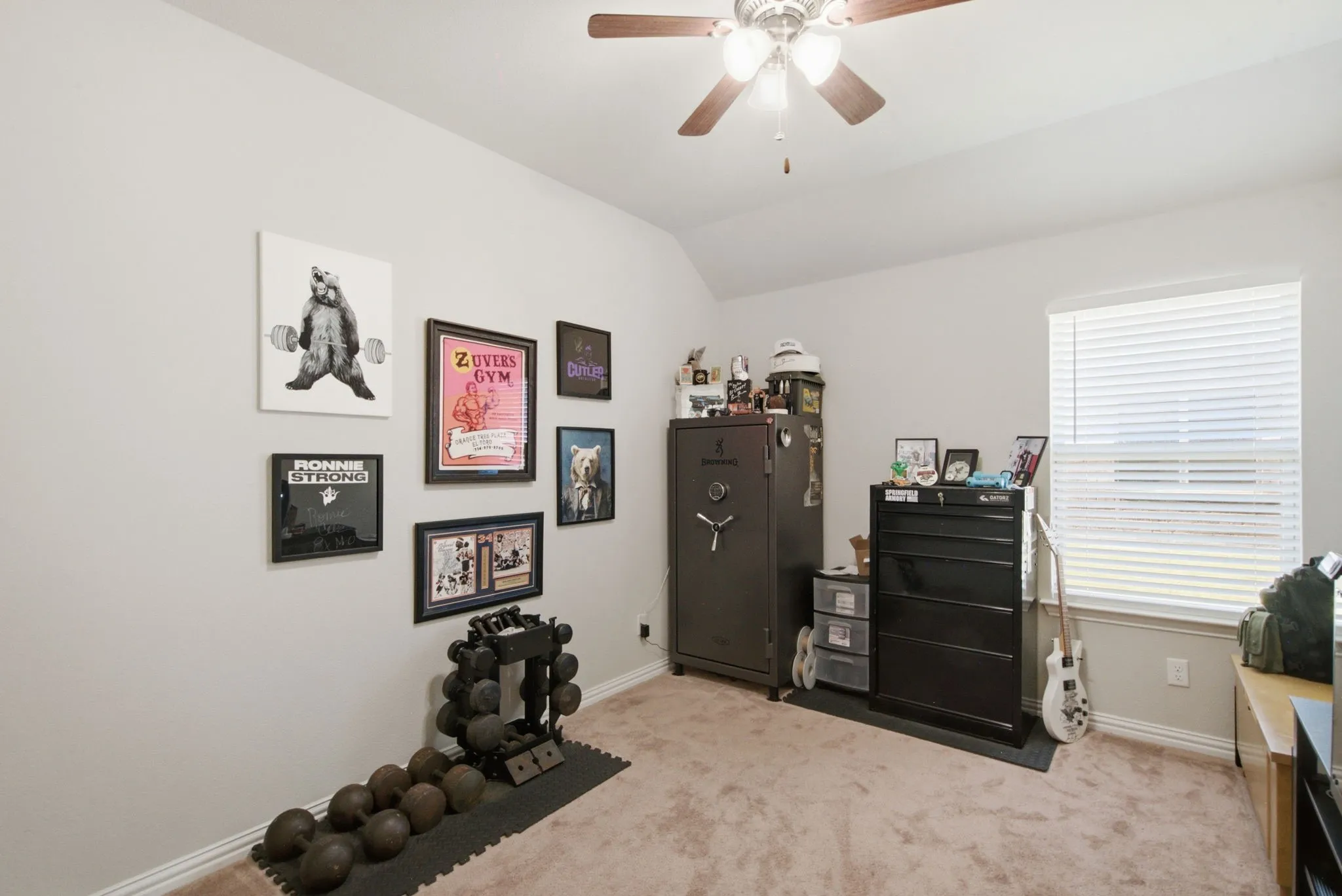 Single Family Residence For Sale in Tarrant County , 531 Hidden Springs Trail, Azle, Texas 76020, 4 Bedroom, 2 Bathroom, 2 Garage spaces, 2,151 Sqft, built in 2018, mls#21326766, Real Estate Agent in Azle, Homes For Sale in Tarrant county, Homes For Sale in Azle, Realtor in Azle Texas, Real Estate Brokerage Independent Realty Texas, Luminita Cordes Realtor