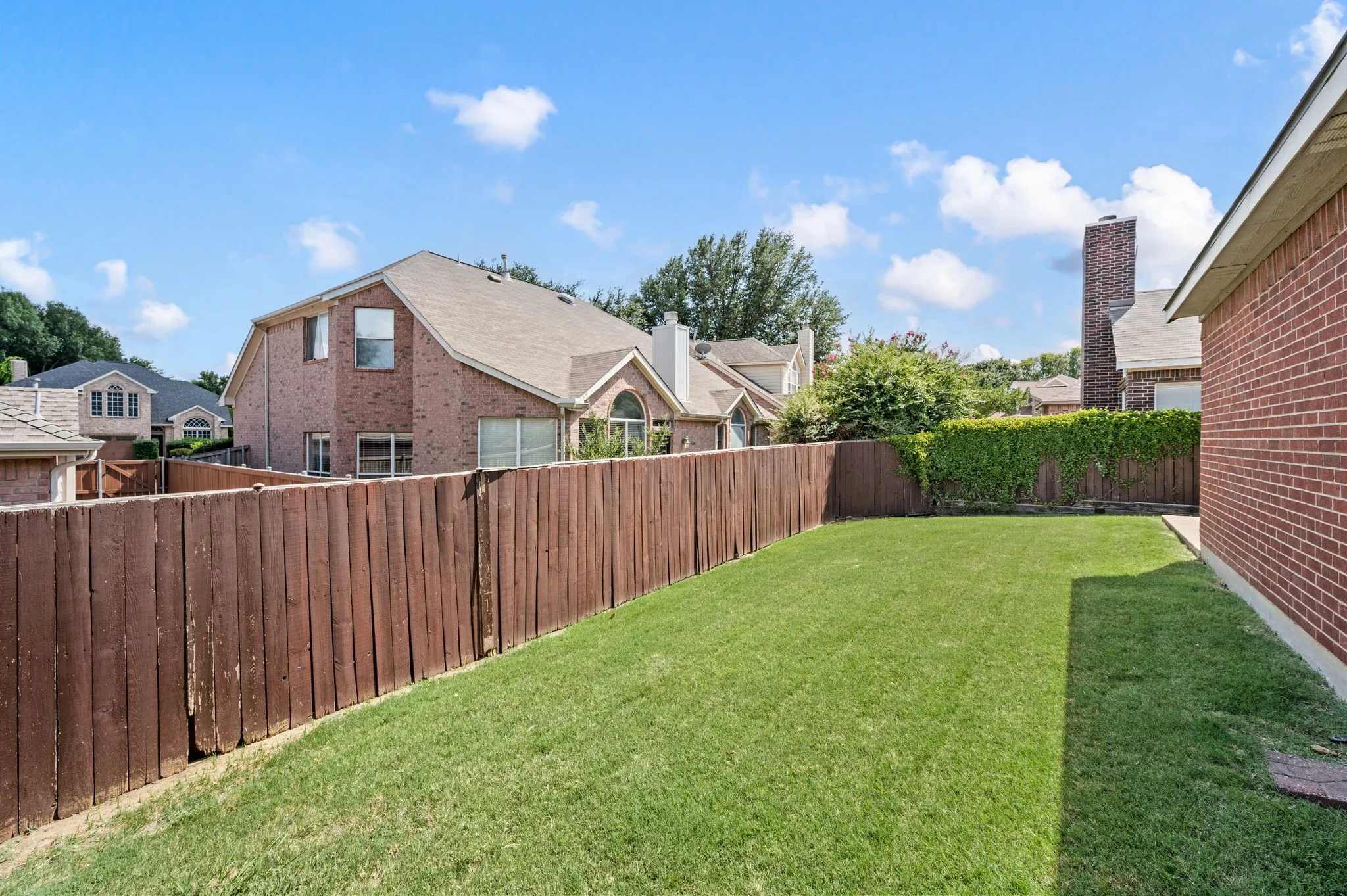 Single Family Residence For Sale in Denton County , 2308 Suntree Lane, Flower Mound, Texas 75022, 4 Bedroom, 3 Bathroom, 2 Garage spaces, 1,787 Sqft, built in 1994, mls#21321518, Real Estate Agent in Flower Mound, Homes For Sale in Denton county, Homes For Sale in Flower Mound, Realtor in Flower Mound Texas, Real Estate Brokerage Independent Realty Texas, Luminita Cordes Realtor